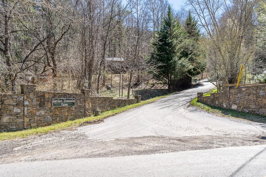 BARTLETT MOUNTAIN VIEWS - Land