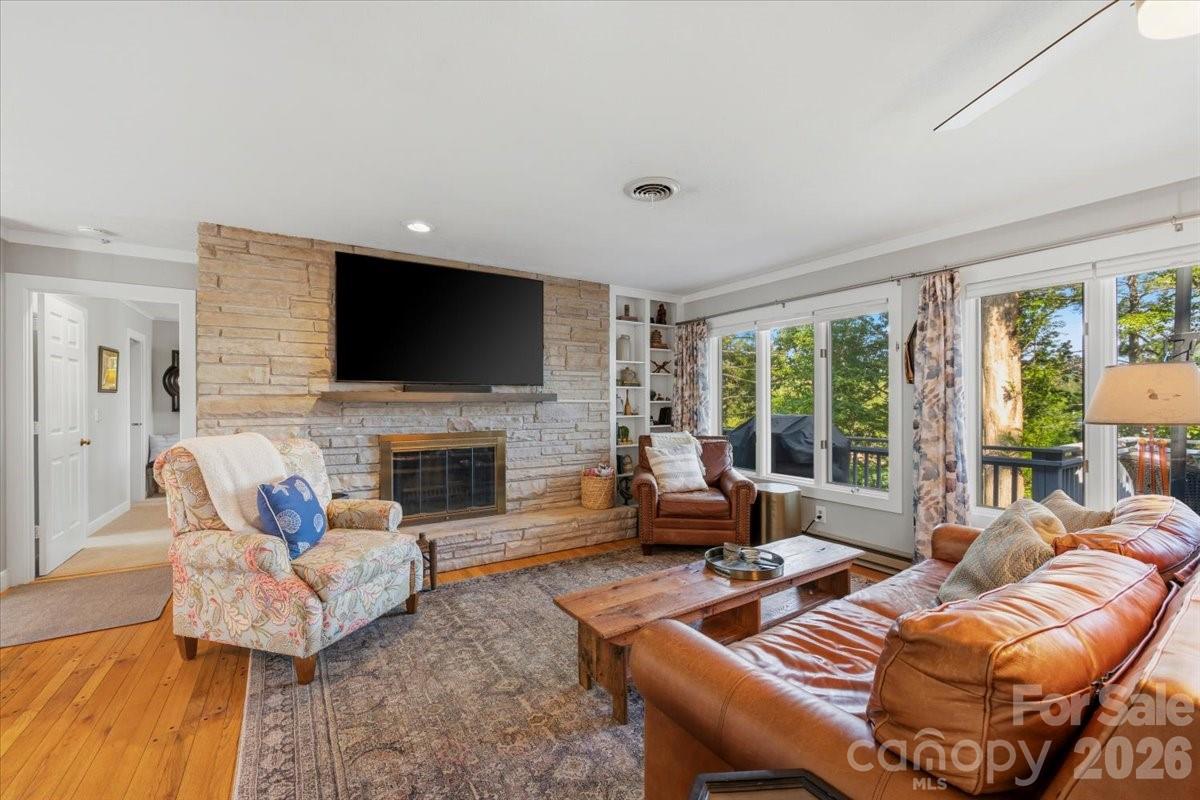 Holiday Shores - Residential