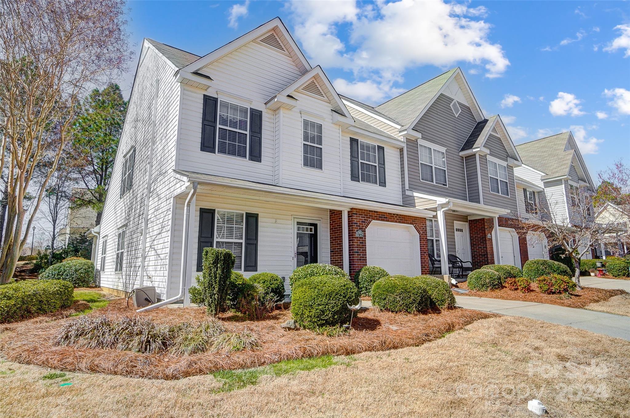 Lexington Commons - Residential