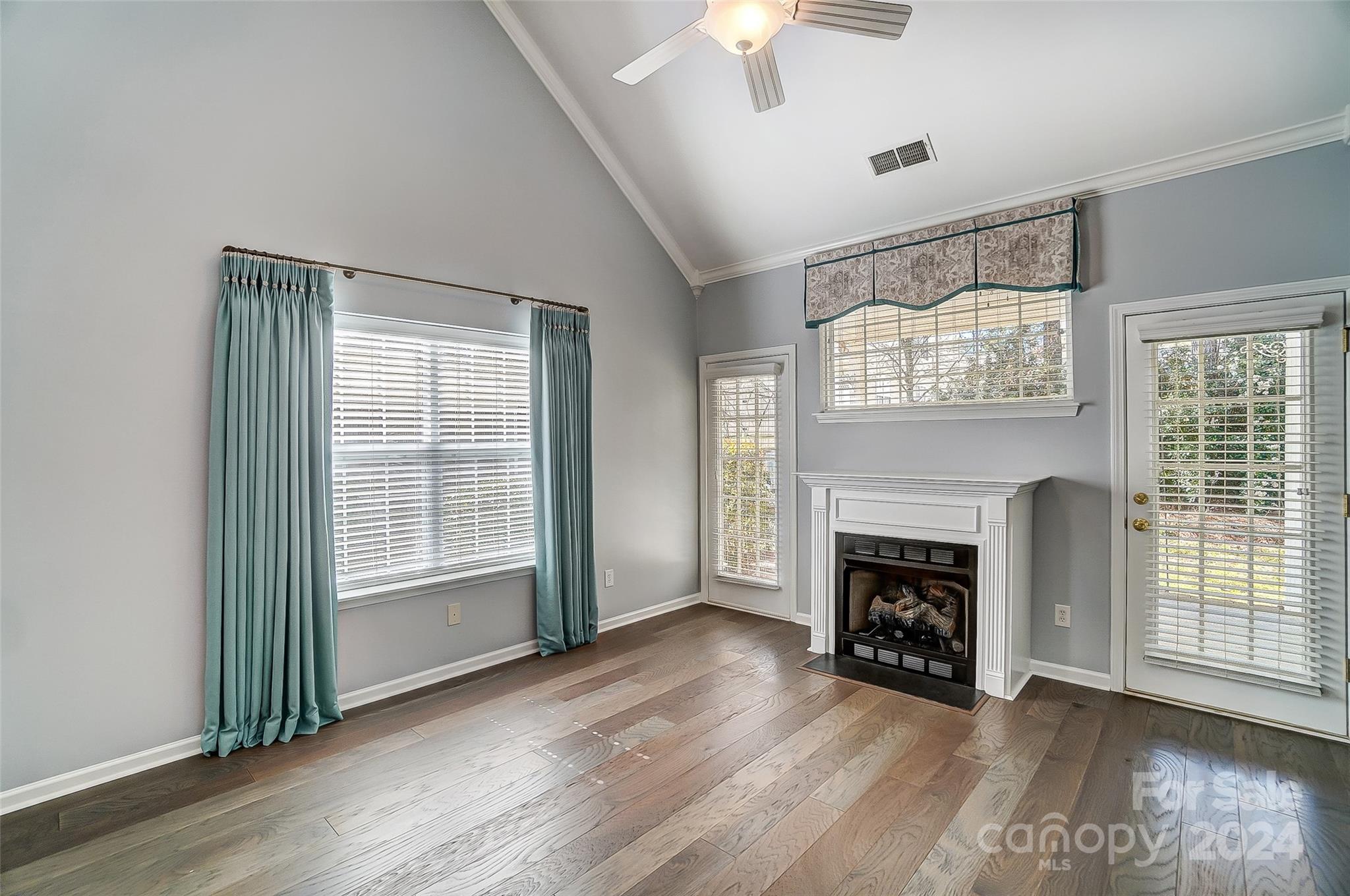 Lexington Commons - Residential