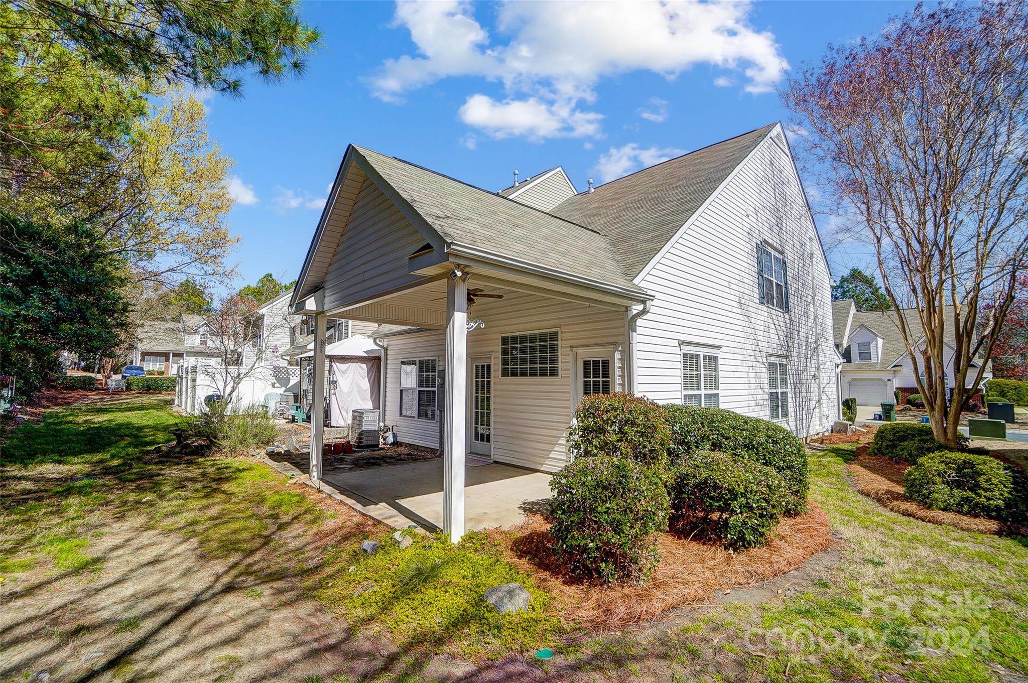 Lexington Commons - Residential