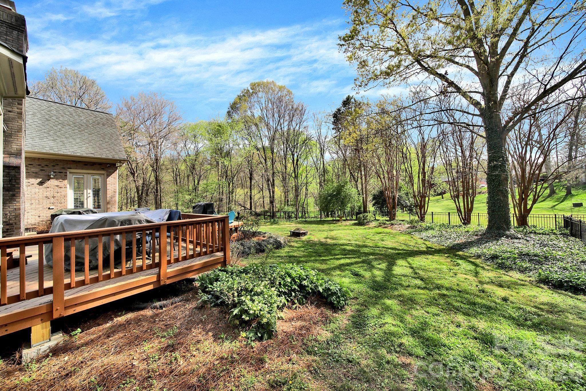 Beacon Knoll - Residential
