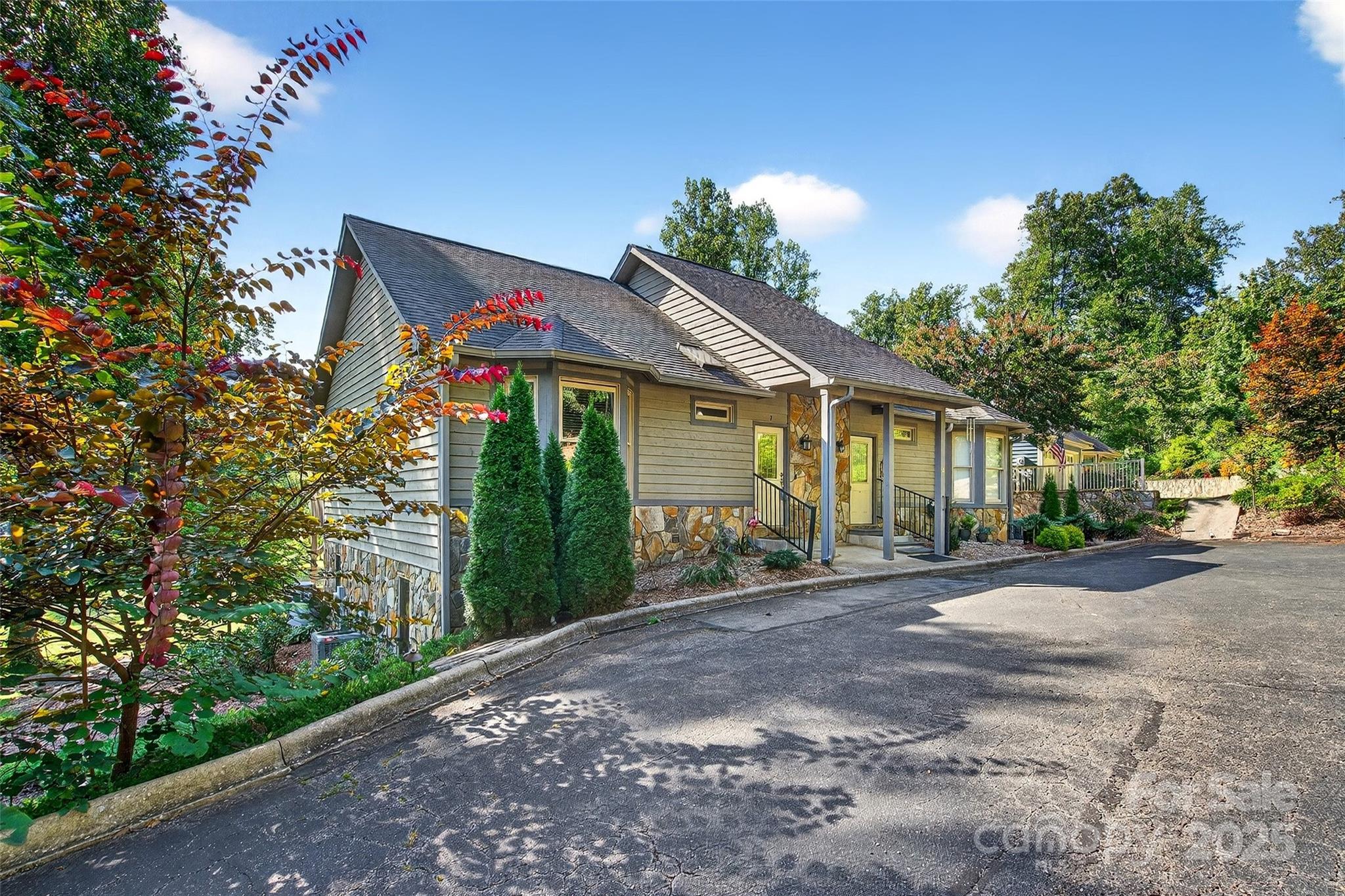 Linville Falls Mountain Club and Preserve - Residential