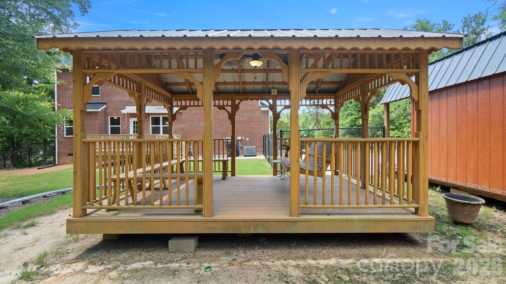 Miller Pond - Residential