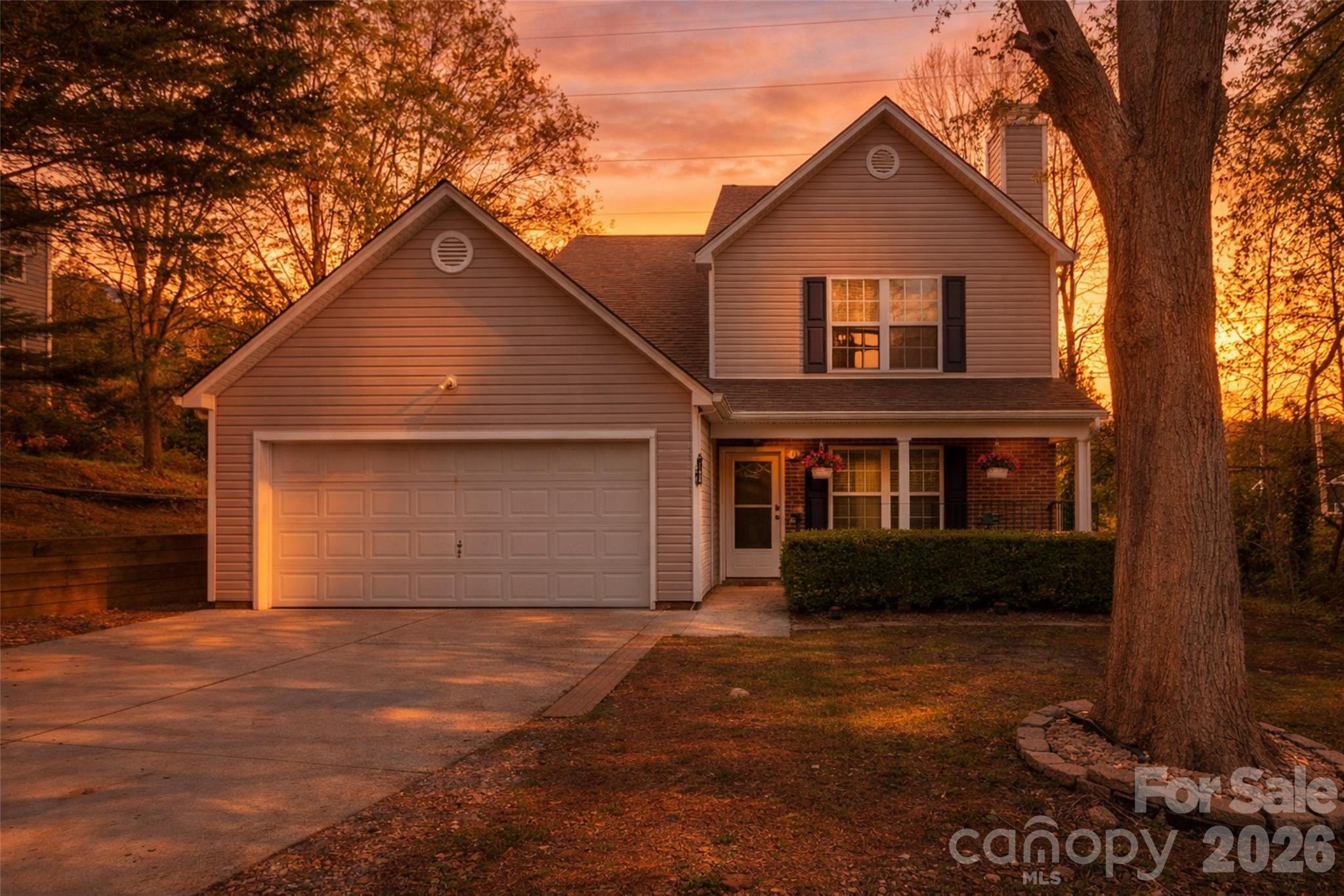 Multiple offers received. Seller is requesting highest and best offers. All offers due 4/13 at 5:00 PM. Please include all terms with submission.

Welcome to this well-maintained 3-bedroom, 2.5-bath home offering a comfortable and functional layout perfect for everyday living.

The main level features a spacious living area with a cozy fireplace, creating a warm and inviting space to relax or entertain. The layout flows into the dining area and kitchen, providing ample cabinet space and room for gathering.

All three bedrooms are located upstairs, including a generously sized primary suite with a private bath. Two additional bedrooms offer flexibility for guests, a home office, or other needs.

Step outside to enjoy fenced in backyard—ideal for outdoor activities, pets, or entertaining. An attached garage provides added convenience and storage.

Conveniently located near Lake Wylie, shopping, dining, and just a short drive to Charlotte Douglas International Airport.