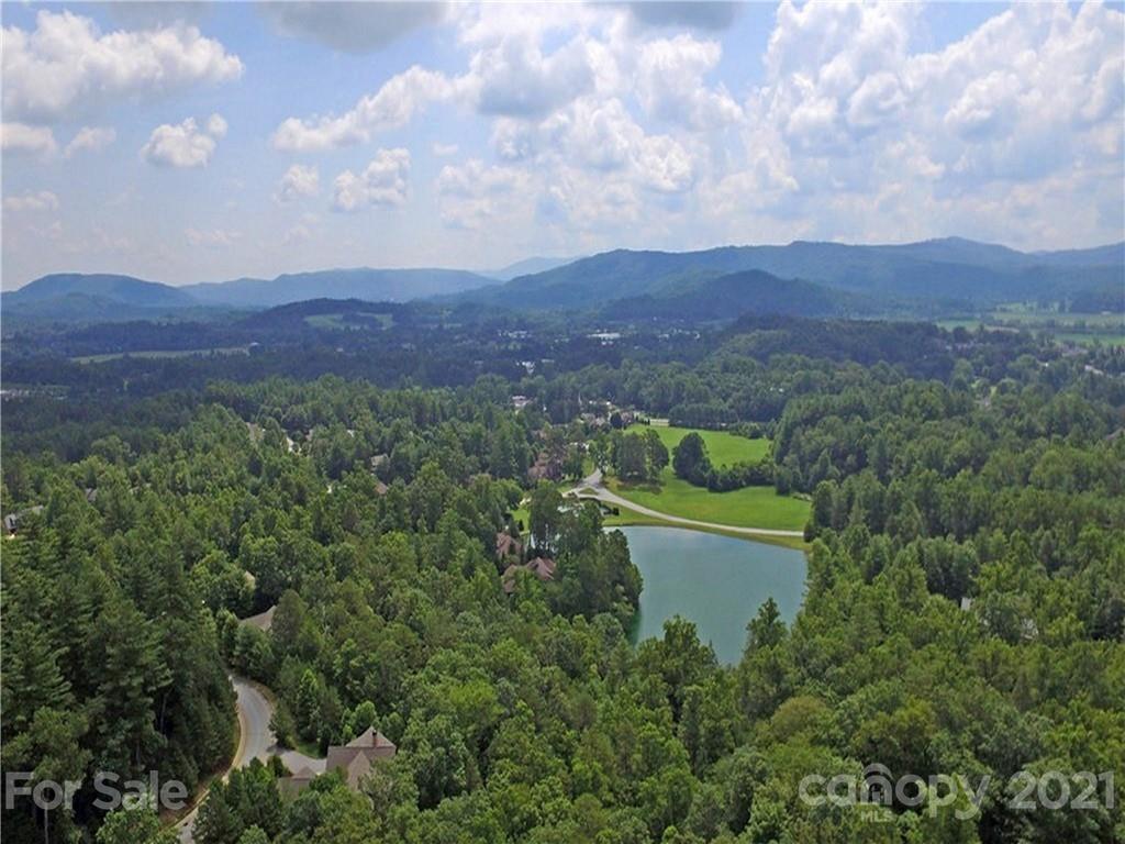 Straus Park - Land