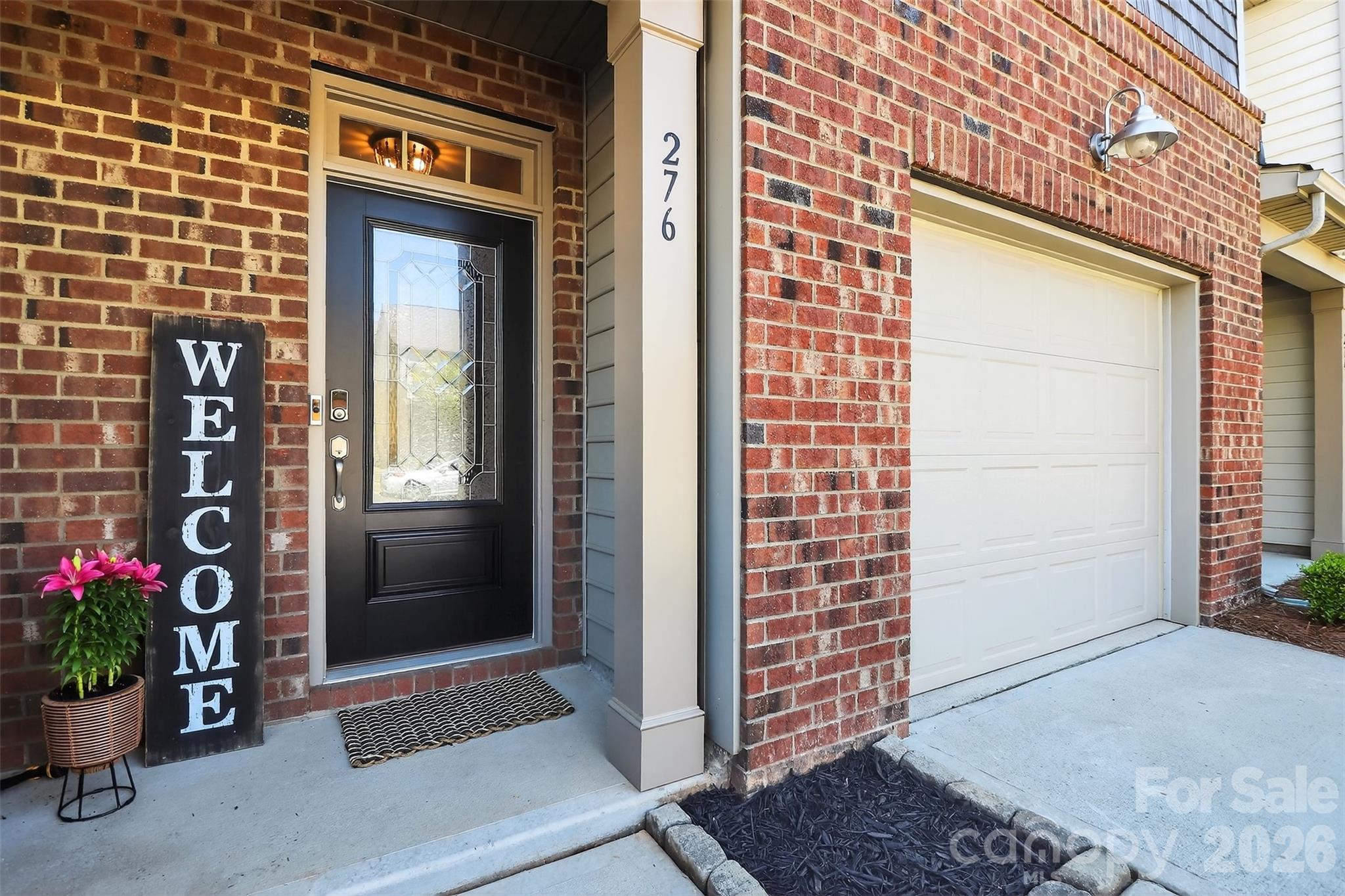 Welcome home to this beautifully updated 2 bedroom, 2 bath townhome in the heart of Fort Mill. Featuring updates throughout, this home offers a clean, modern feel with easy maintenance.
Enjoy a spacious layout with all new LVP flooring, perfect for pets or entertaining! Step outside to a screened in porch, ideal for relaxing year round, and a fenced backyard that adds privacy and space for pets or outdoor enjoyment. With its inviting charm, thoughtful updates, and great location close to shopping, dining, and top rated schools, this home is one you do not want to miss. Come see it for yourself and fall in love!