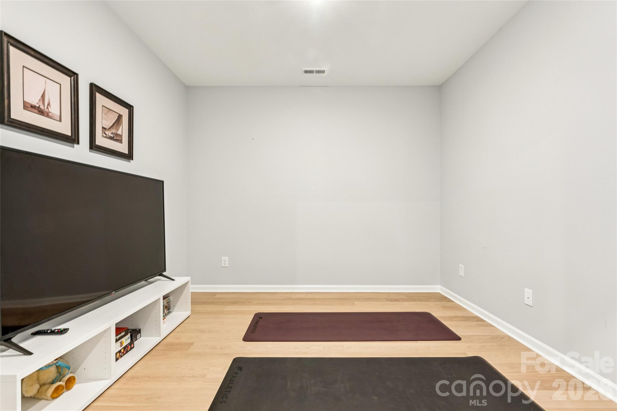 The Ridge at Sugar Creek - Residential