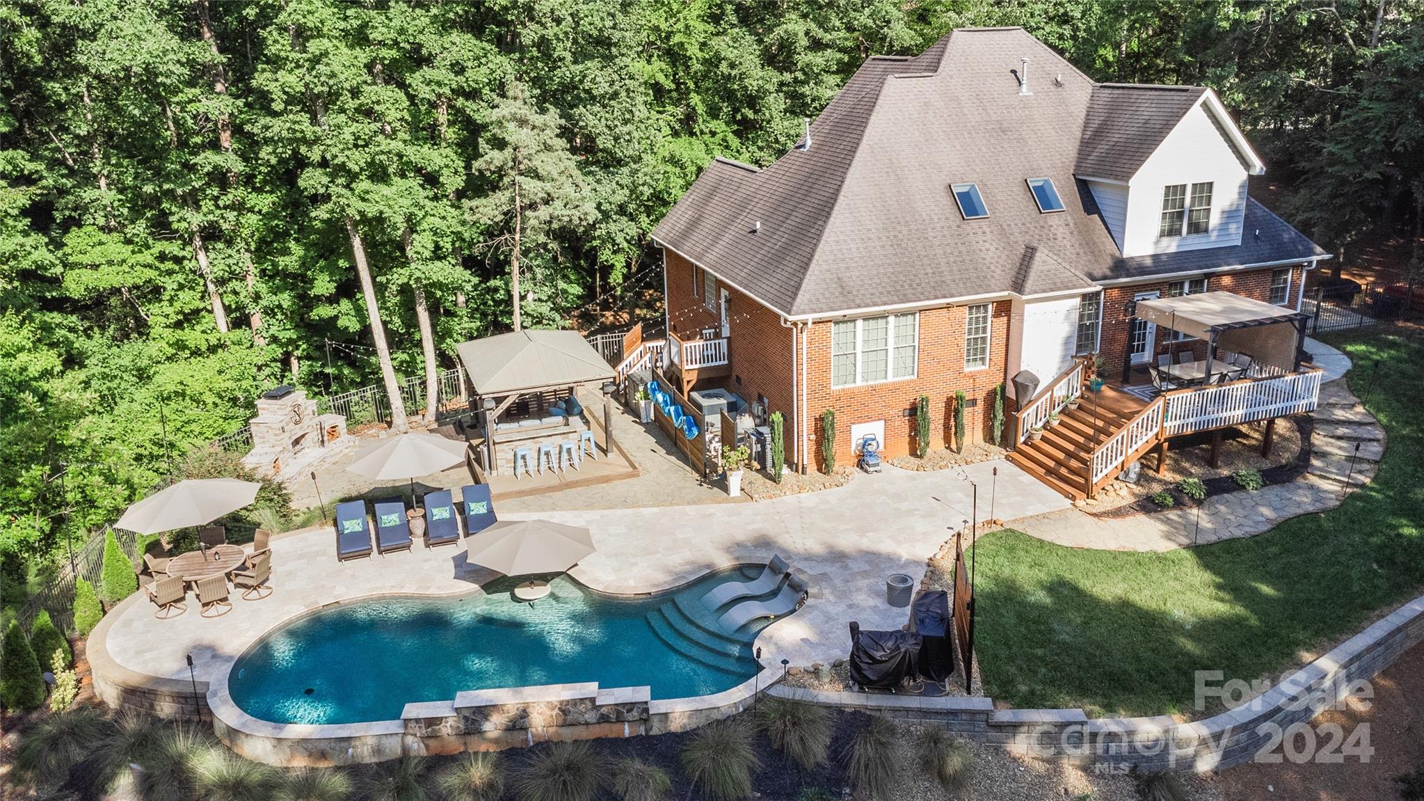 Mariners Bluff - Residential
