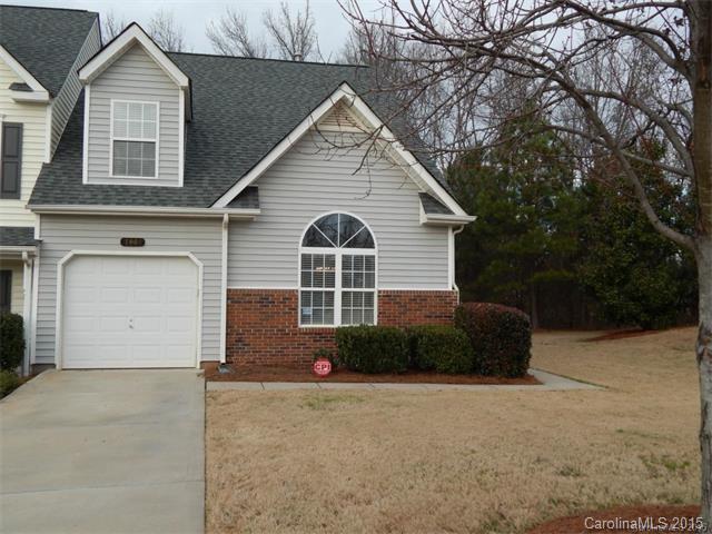 Fabulous end-unit townhome with loft overlooking Great Room. Wonderful floorplan, spacious kitchen, private wooded backyard view. Bright, beautiful, freshly painted. All appliances included! Call today.
