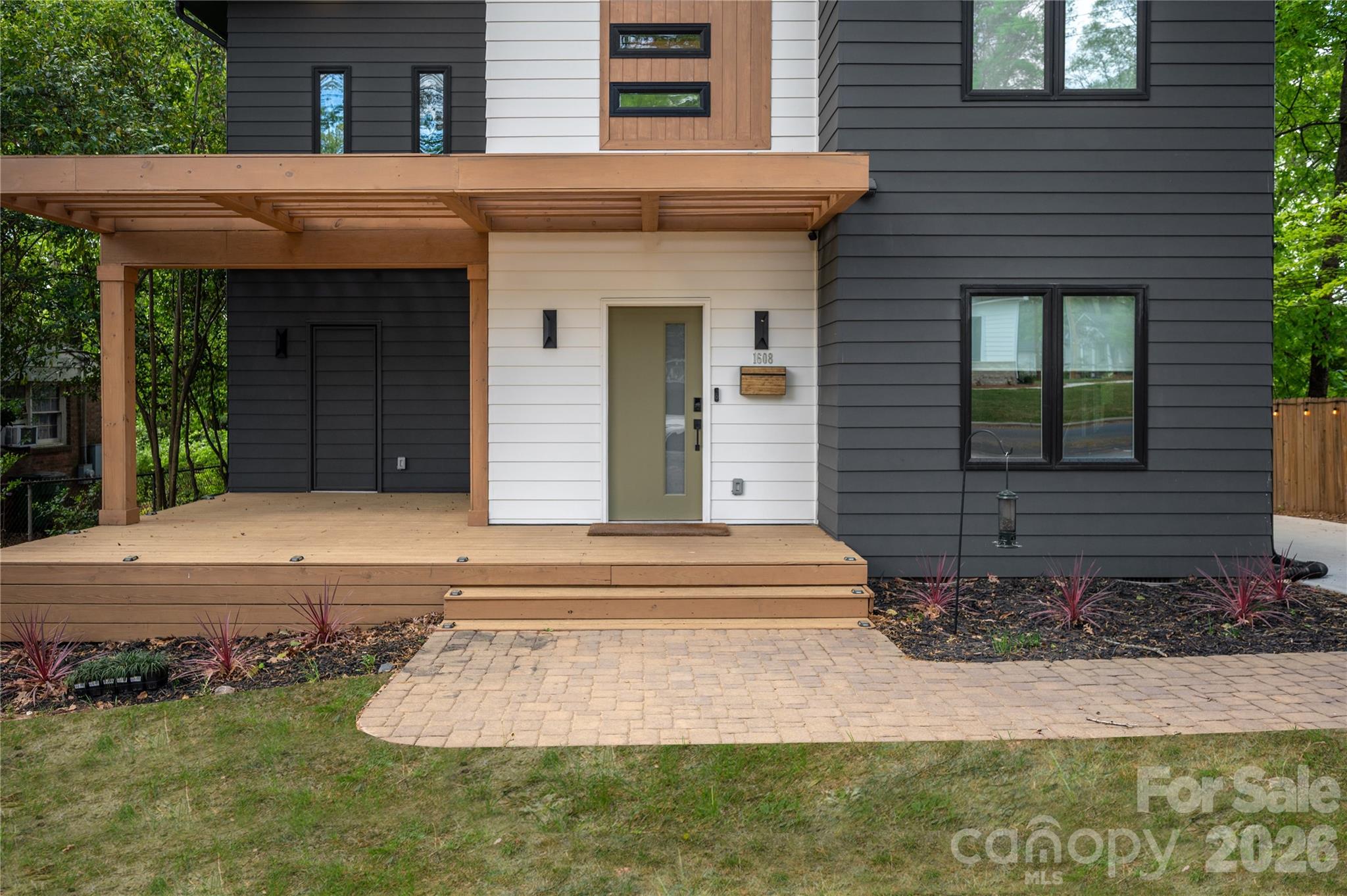 Oakhurst - Residential