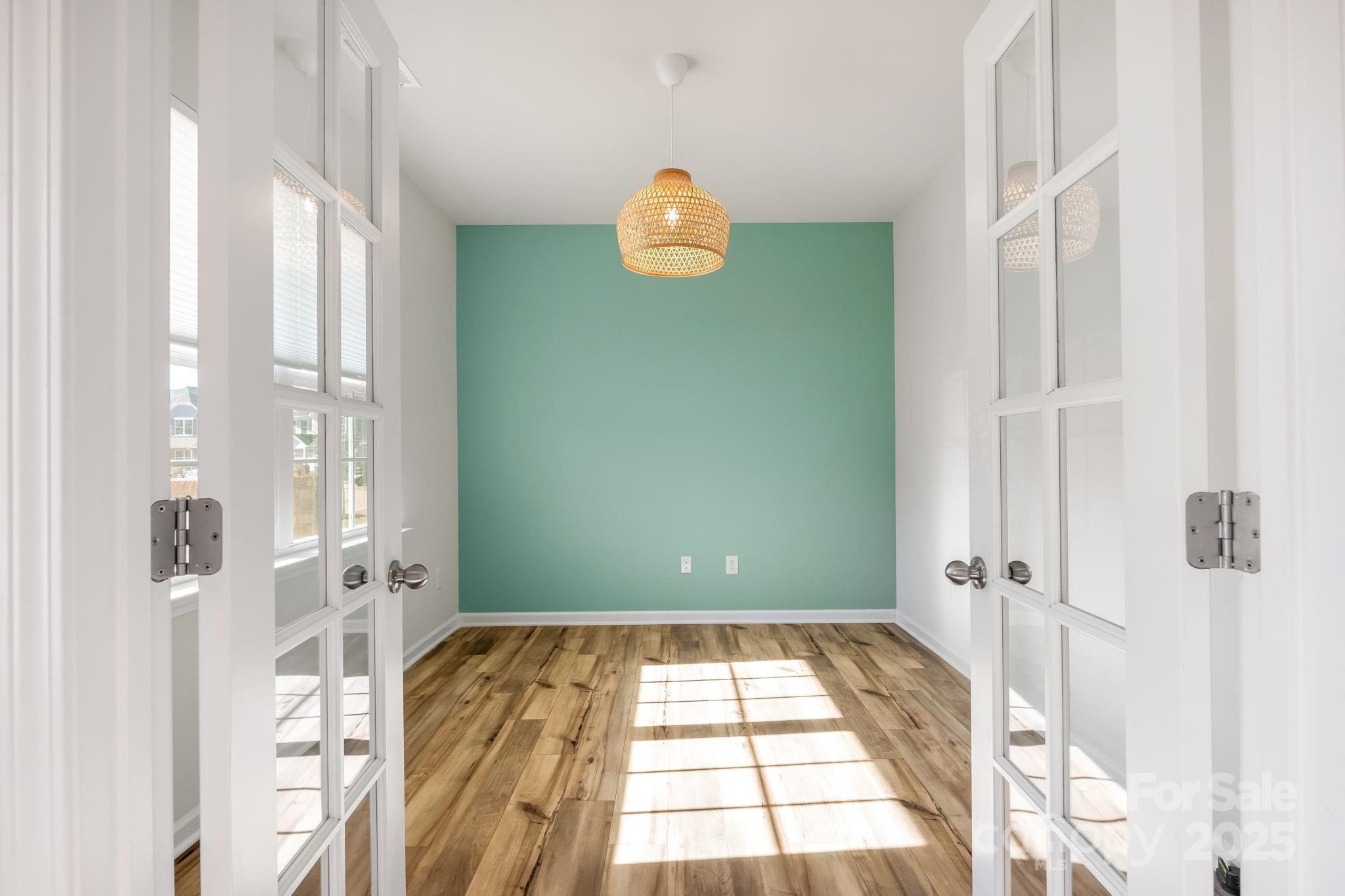 Elizabeth - Residential