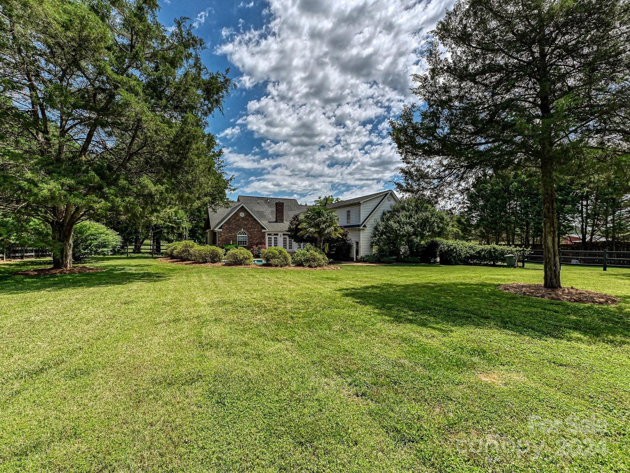 Ivy Woods - Residential
