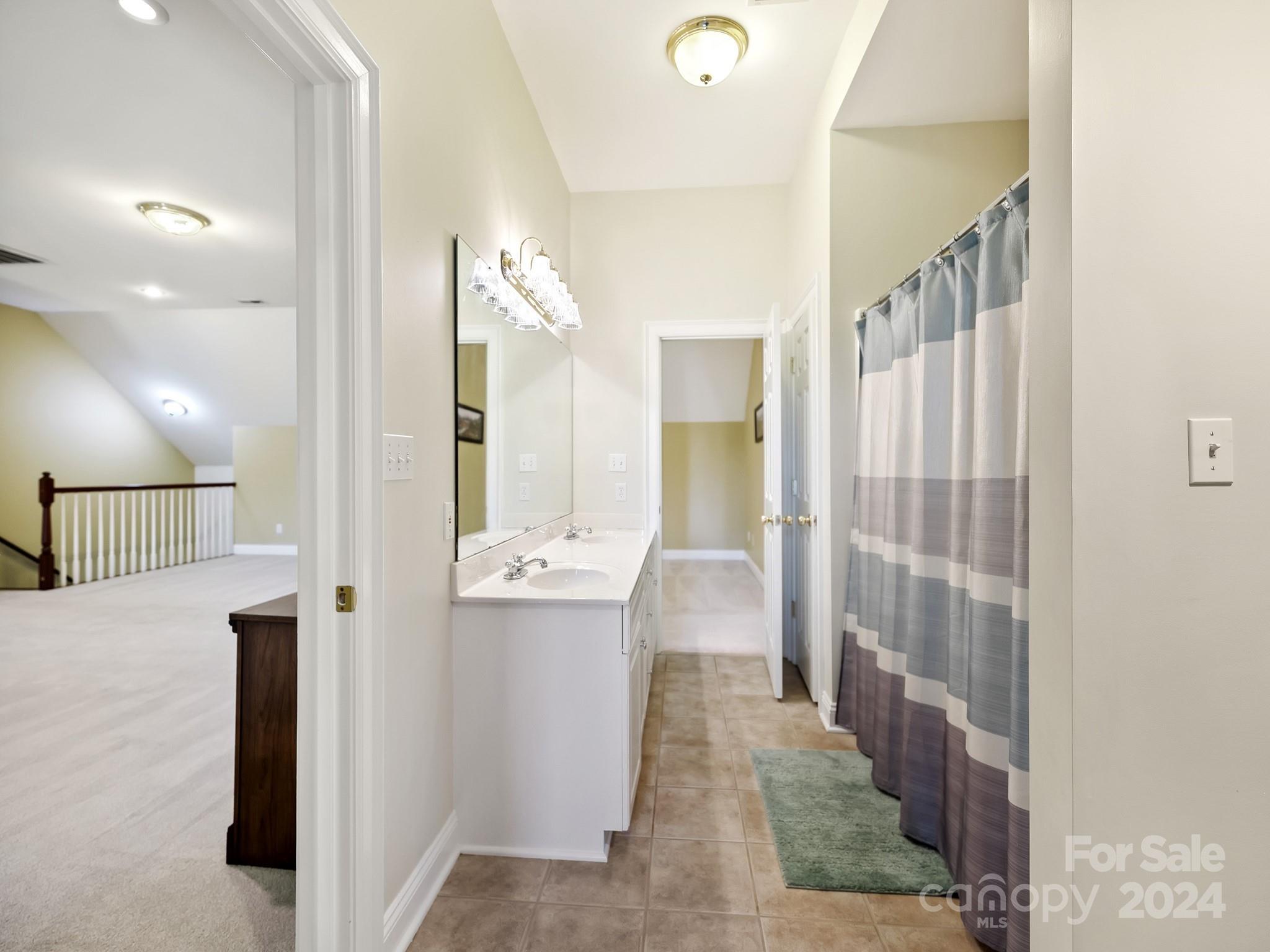 Ivy Woods - Residential