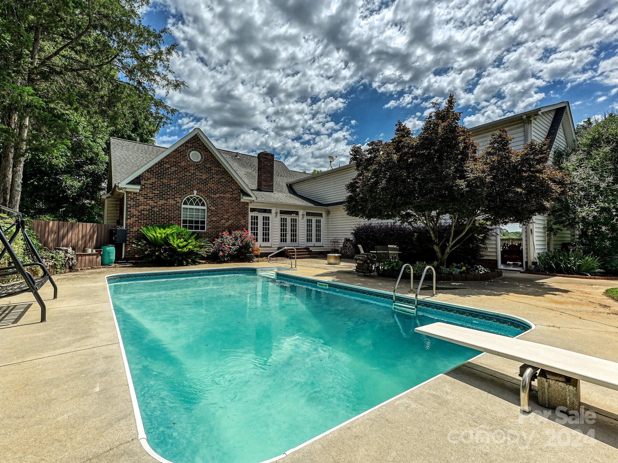 Ivy Woods - Residential