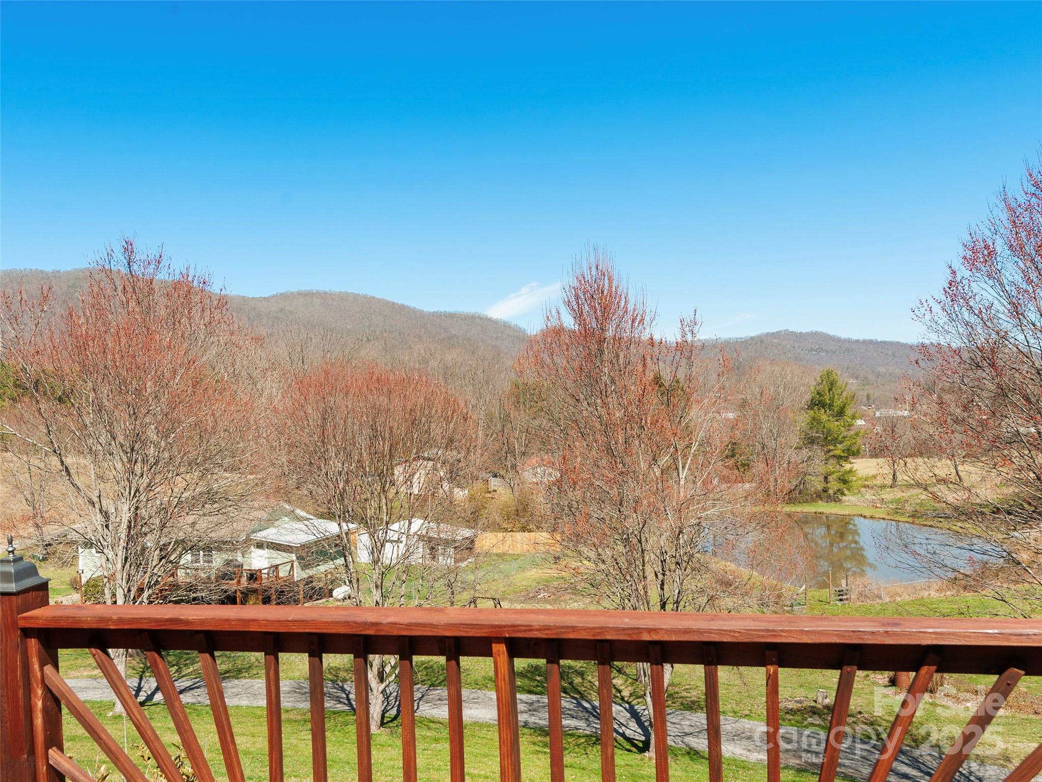 L & E Meadows - Residential