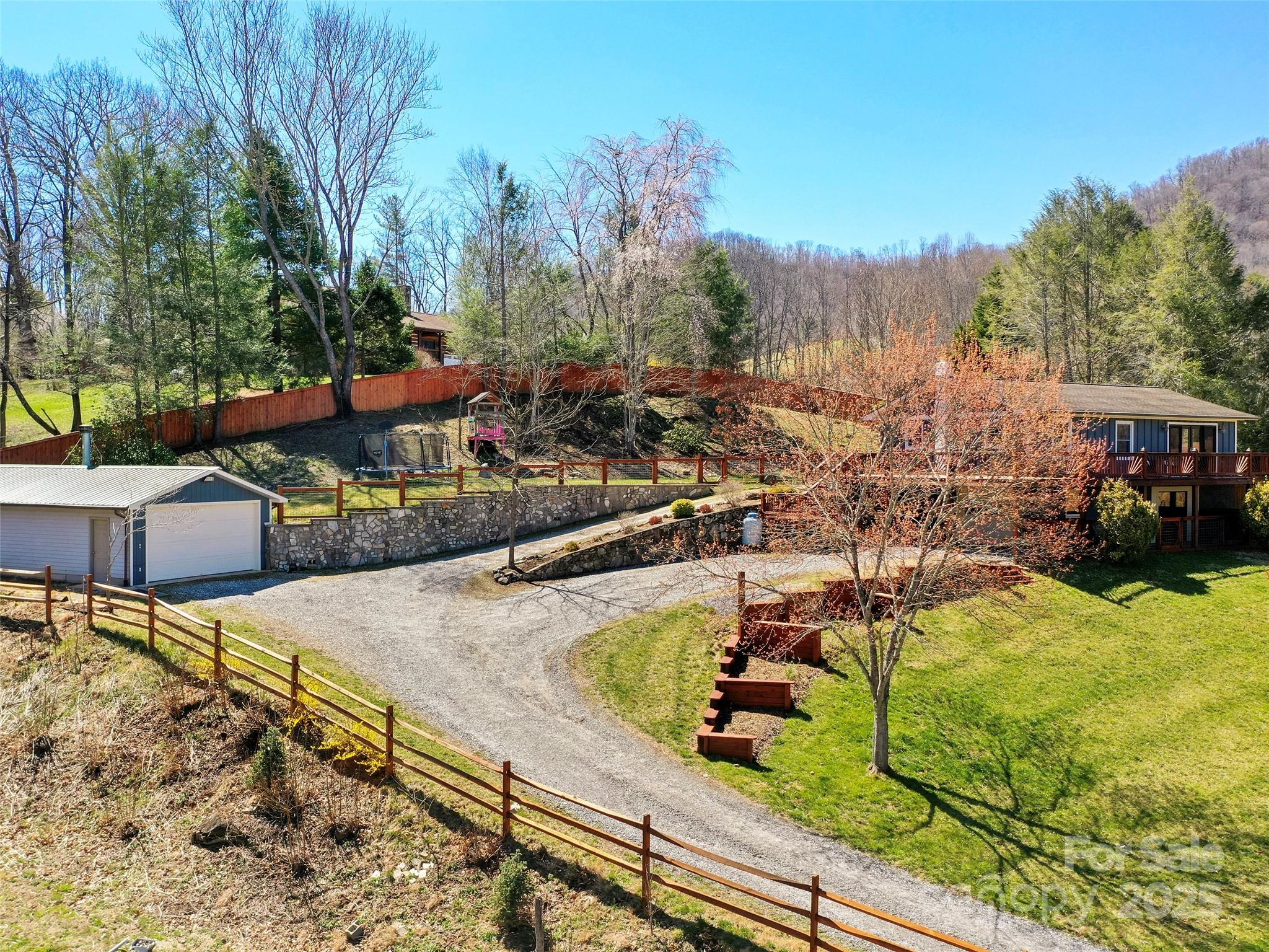 L & E Meadows - Residential
