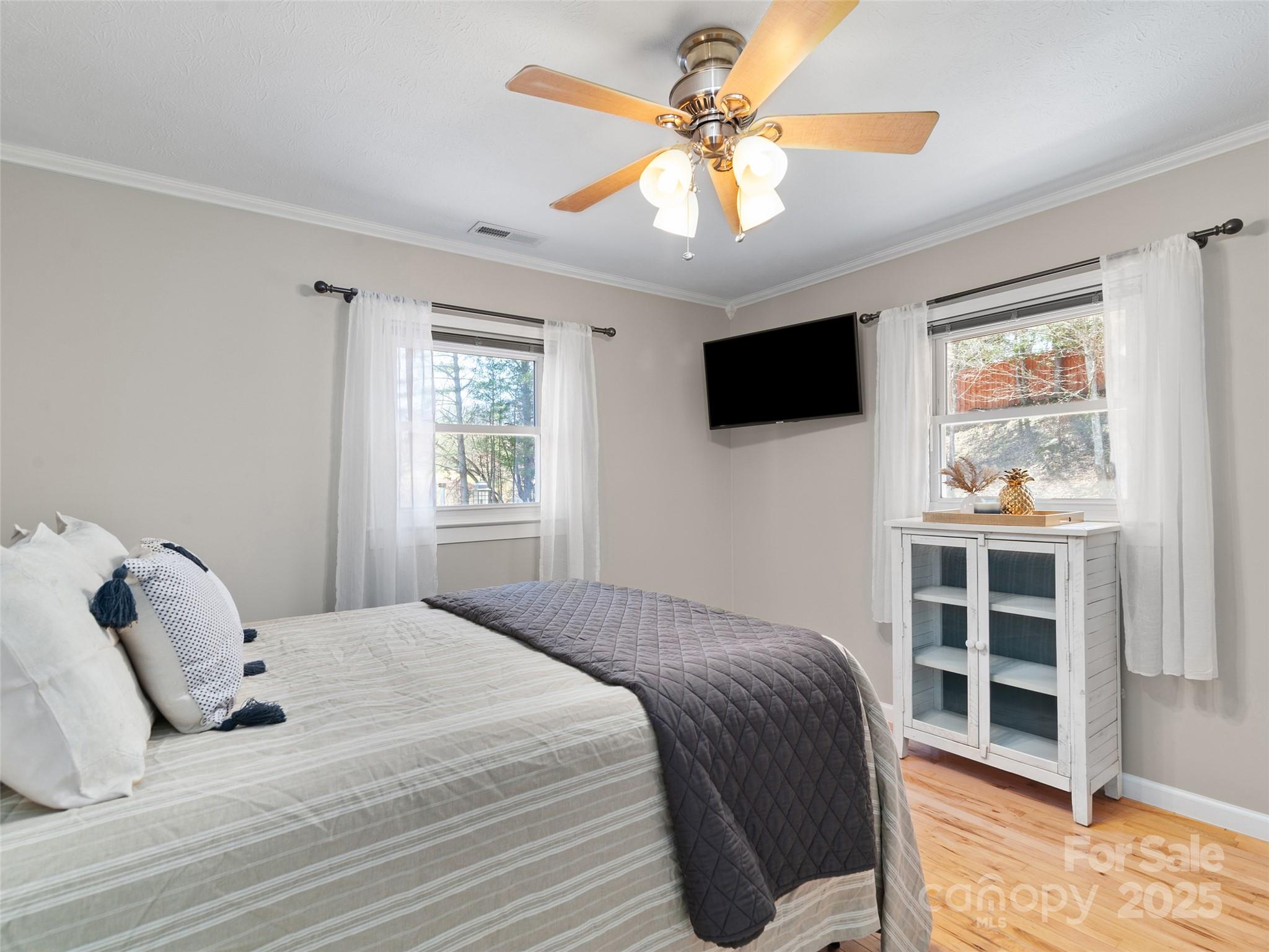 L & E Meadows - Residential