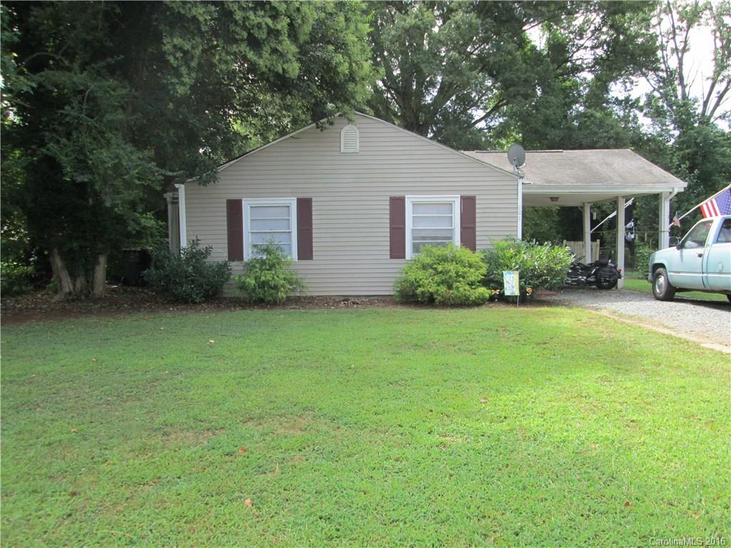 Perfect opportunity for first time home-buyer, investor, or Winthrop student. Fenced in backyard The home has a great location!