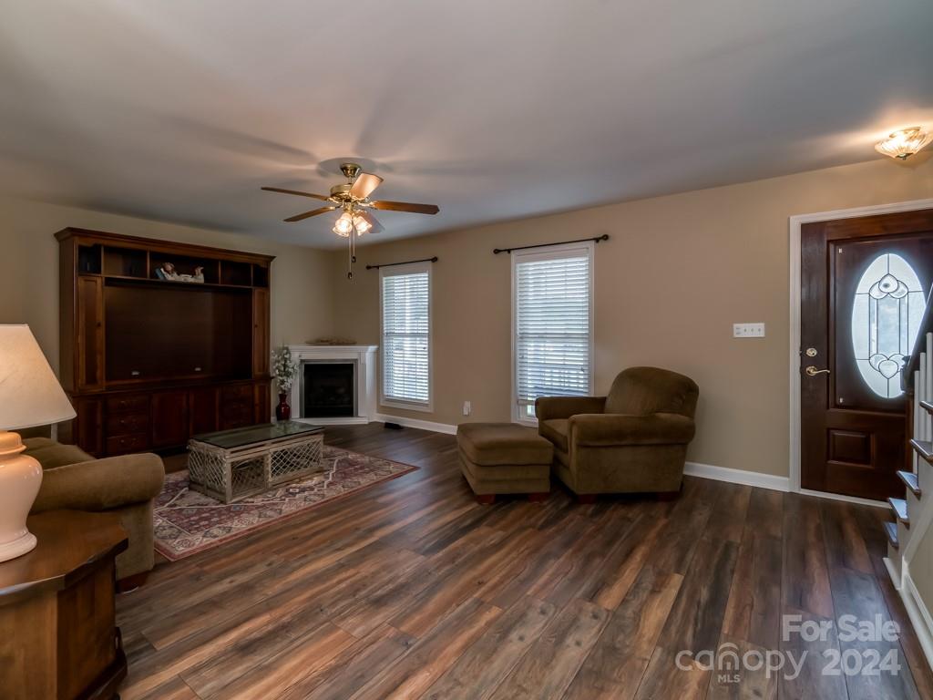 Oak Creek - Residential