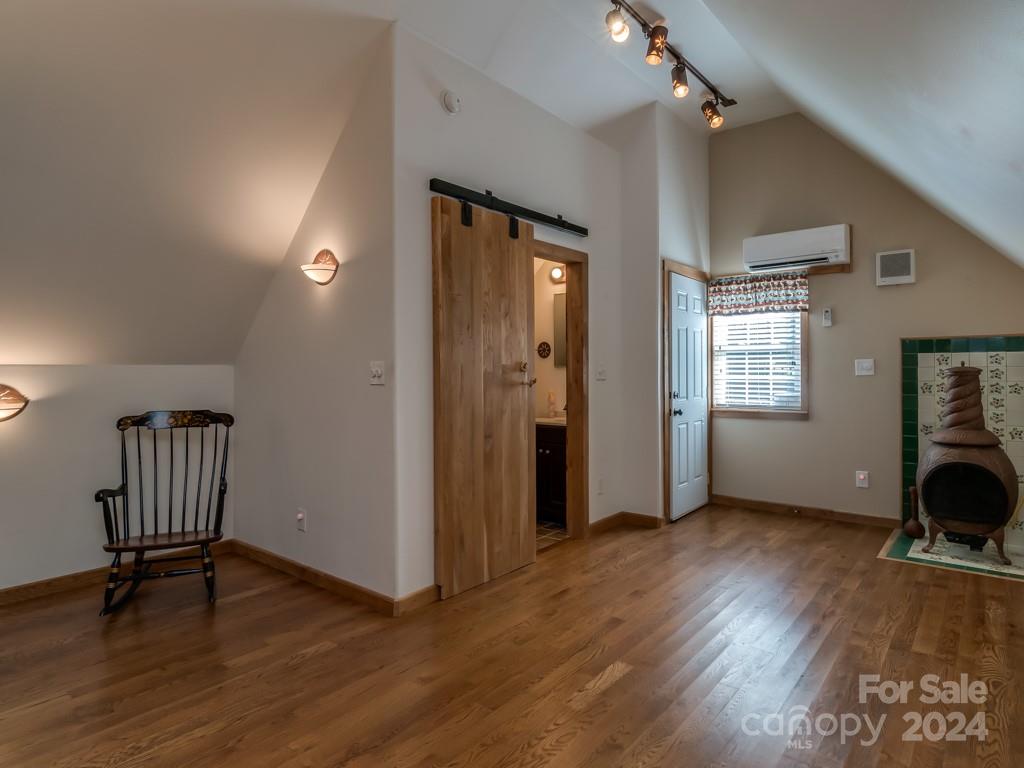 Oak Creek - Residential