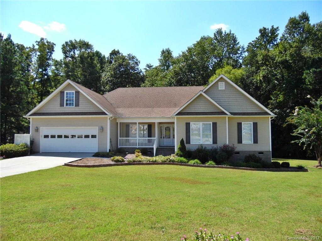Situated on a desirable cul-de-sac lot, this 4 BR/4 BA home welcomes you into an inviting floor plan w/ upstairs flex space for a guest suite, teenage quarters & more! Loaded with so many items on your wish list – spacious main-level master w/ screened porch access, kitchen w/ fantastic storage & work island, bamboo floors, family room w/ cozy fireplace, tankless water heater, the laundry room of your dreams that also serves as a craft room & an XL garage perfect for the hobbyist! Home warranty.