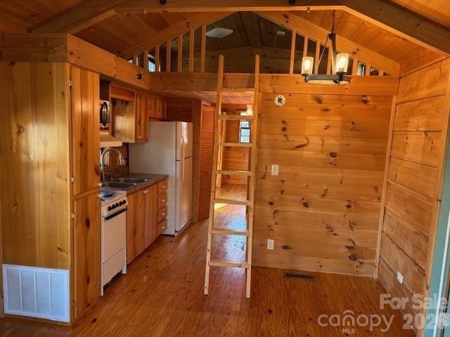 Dogwood Lakes - Residential