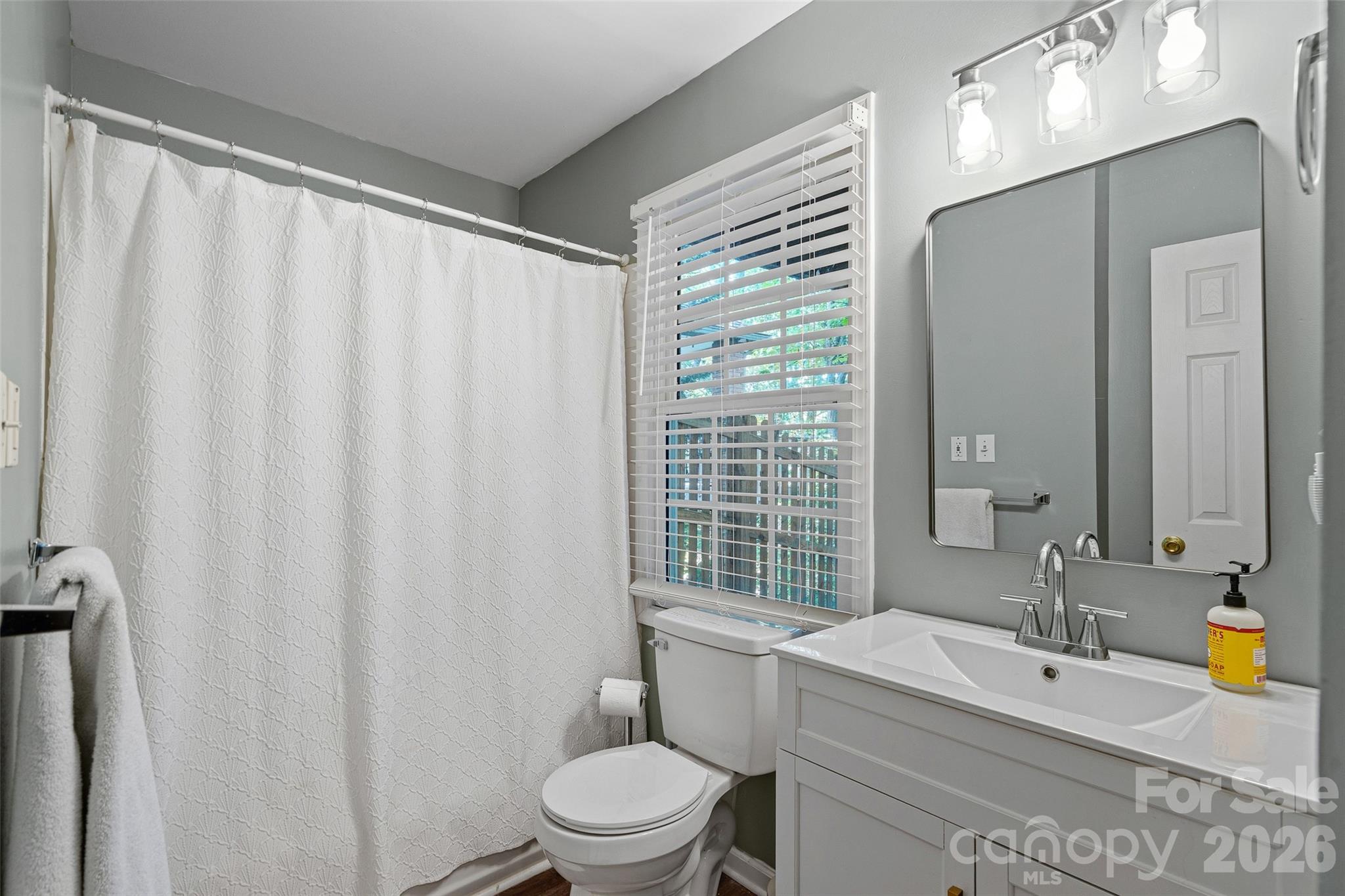 Tega Cay - Residential