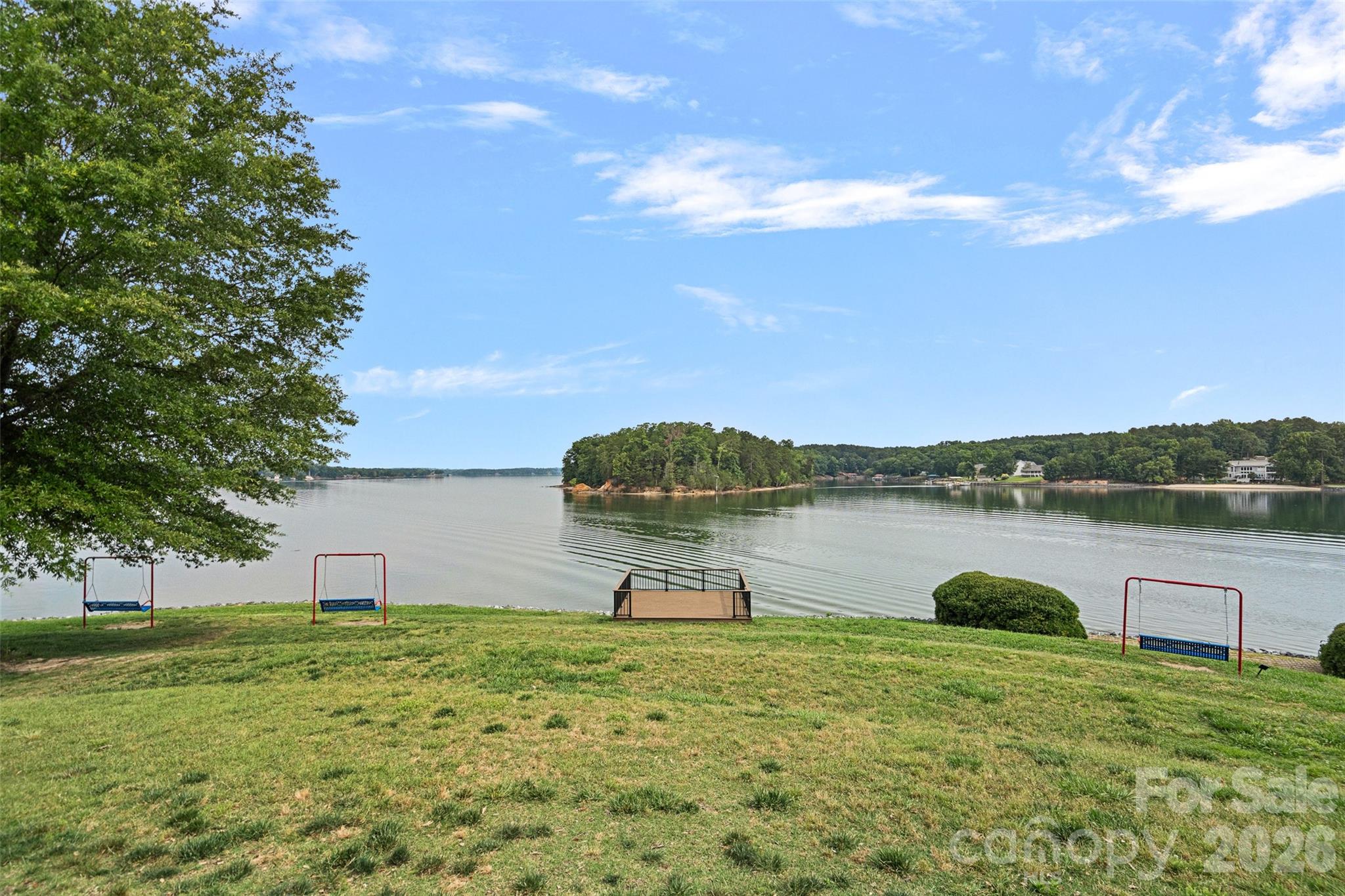 Tega Cay - Residential