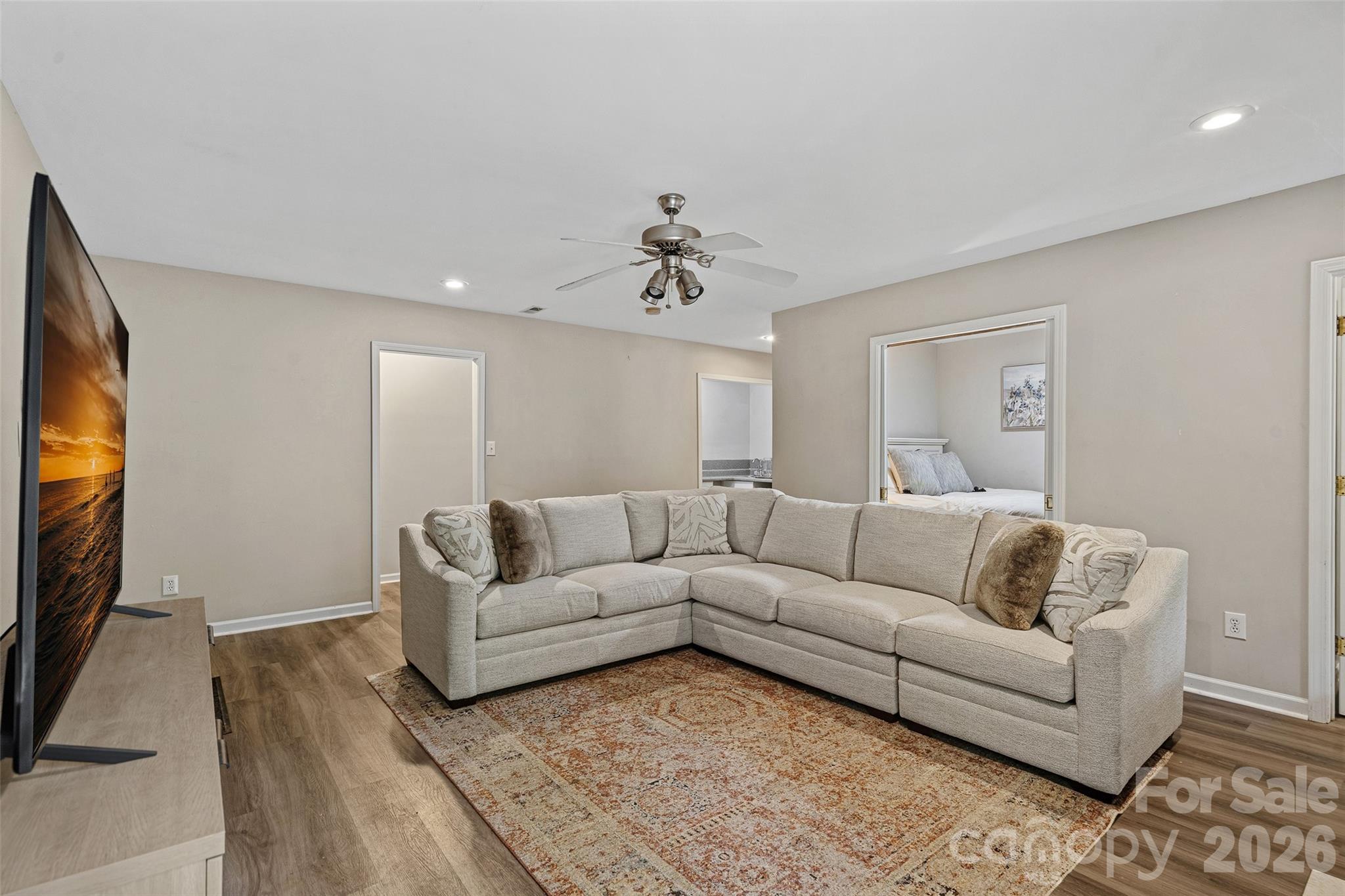 Tega Cay - Residential
