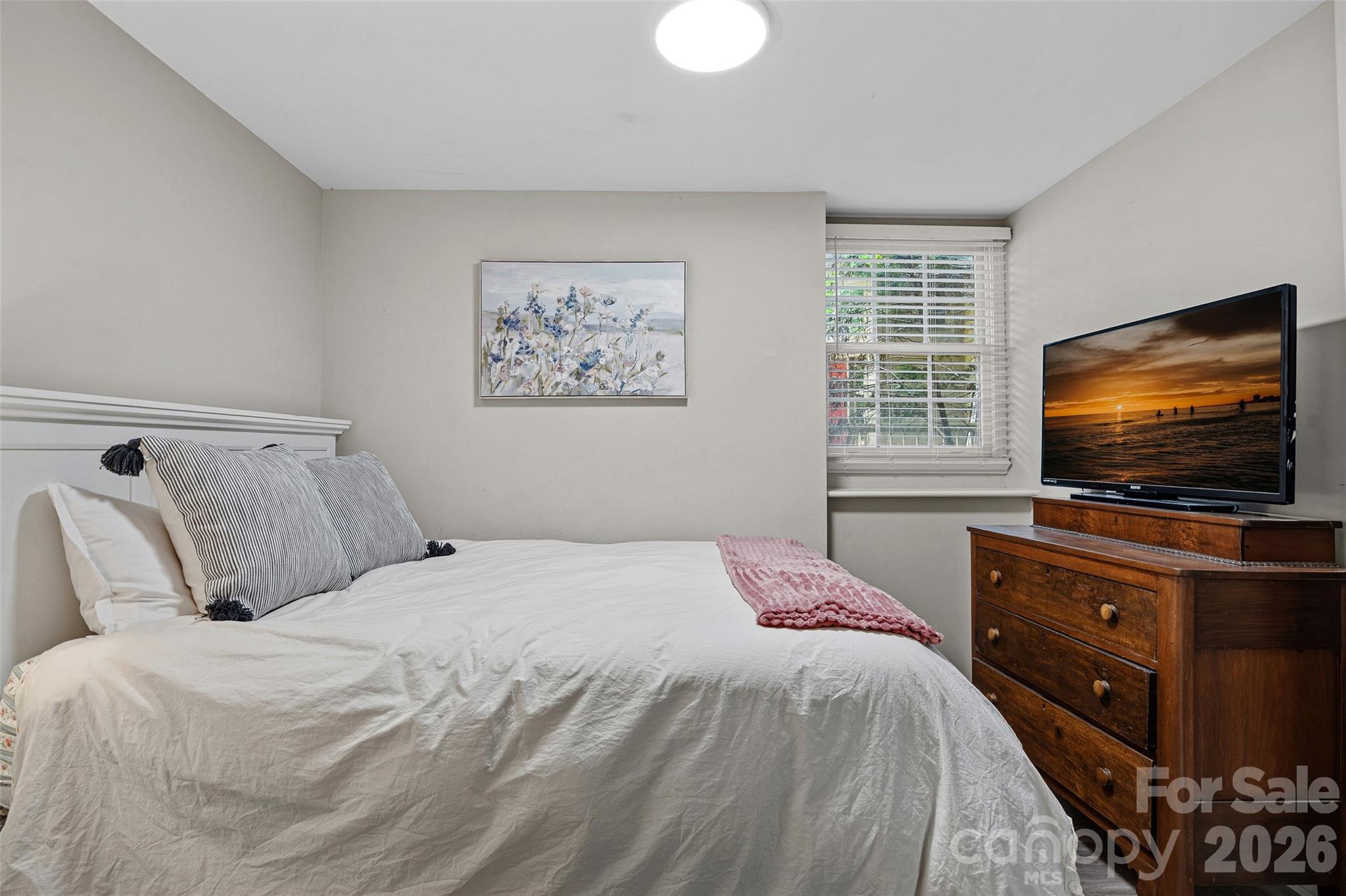 Tega Cay - Residential