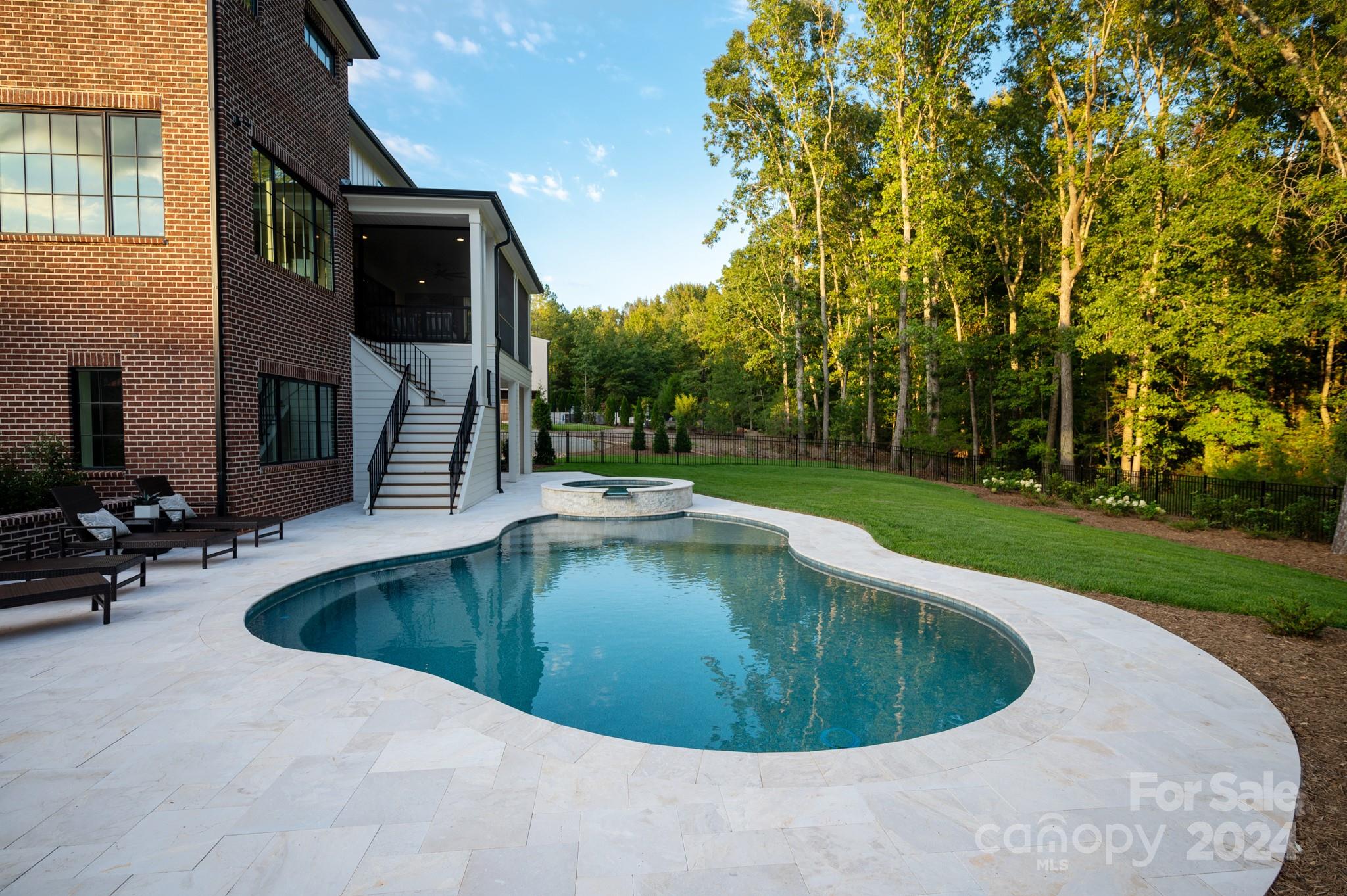 Cardinal Crest - Residential