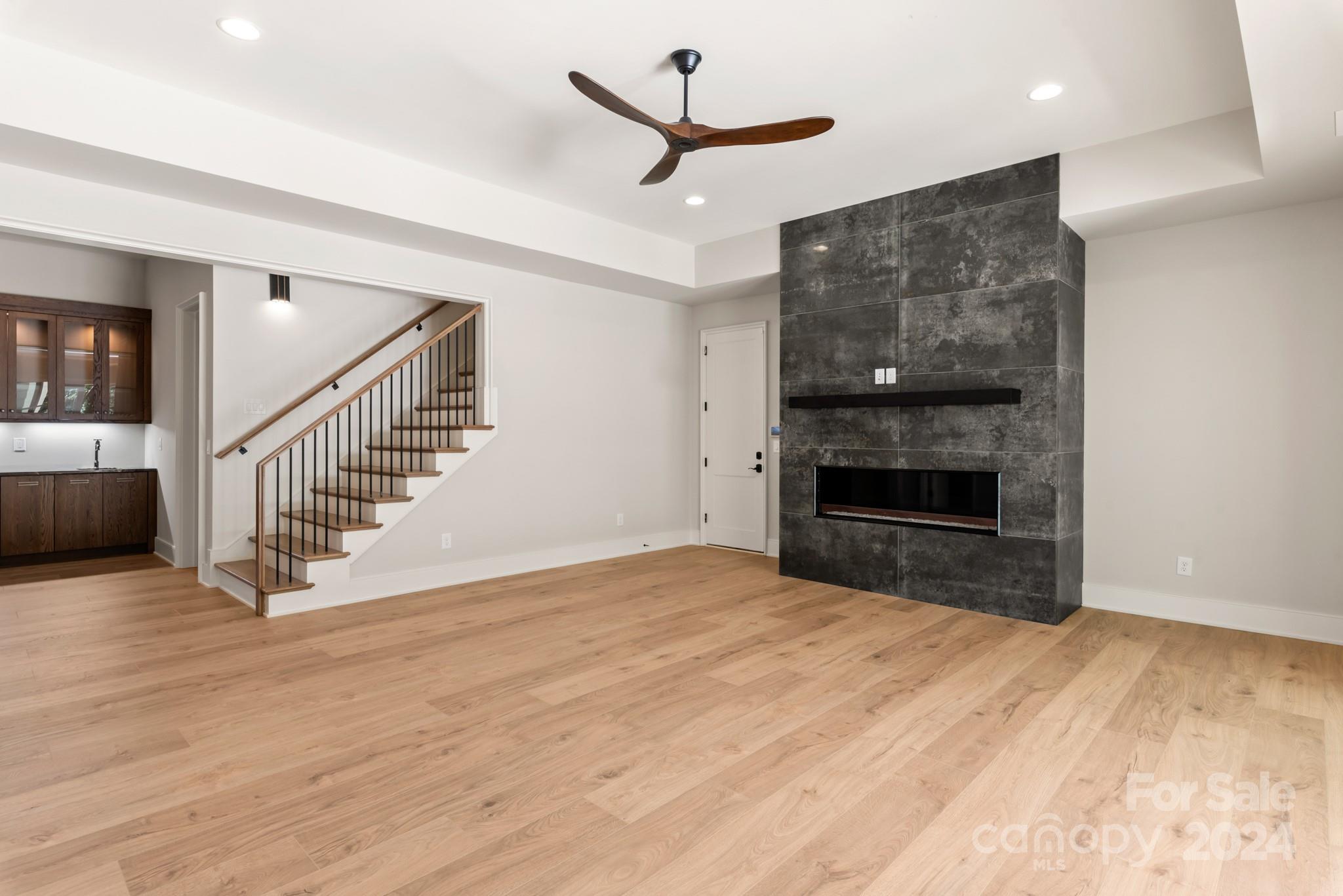 Cardinal Crest - Residential
