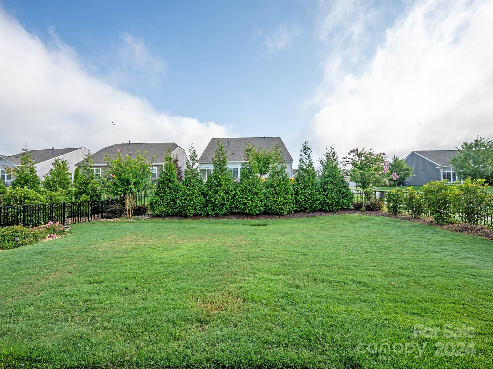 Tree Tops - Residential