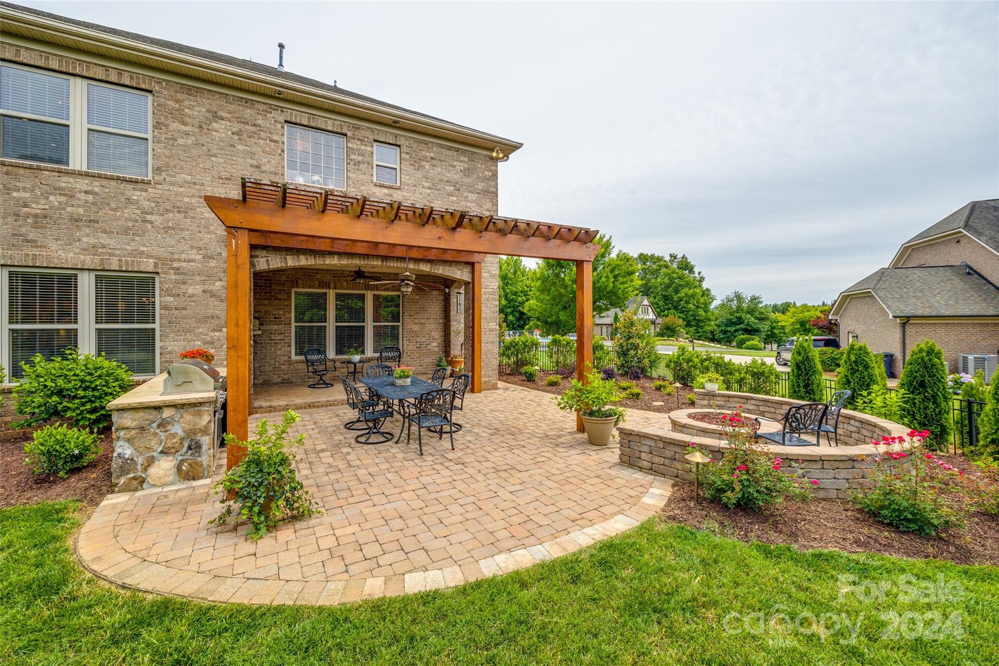 Barber Rock - Residential