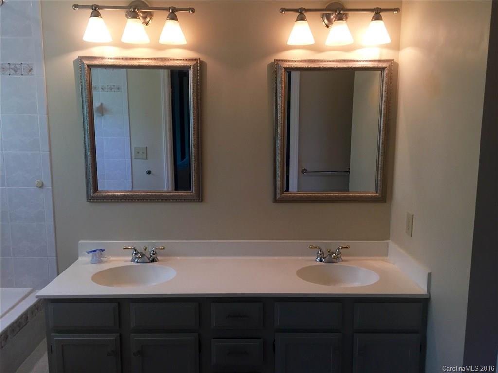Oak Run - Residential Lease