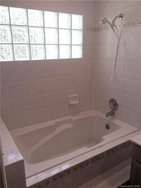 Oak Run - Residential Lease