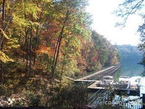 Lake Adger - Land