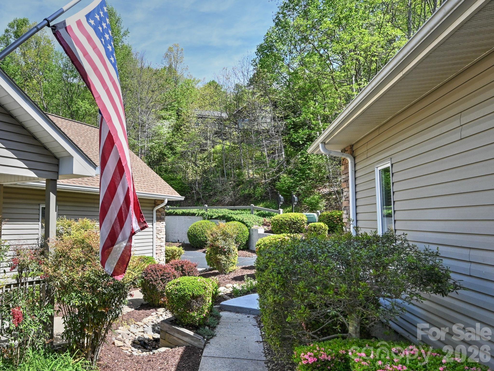 Cummings Cove - Residential