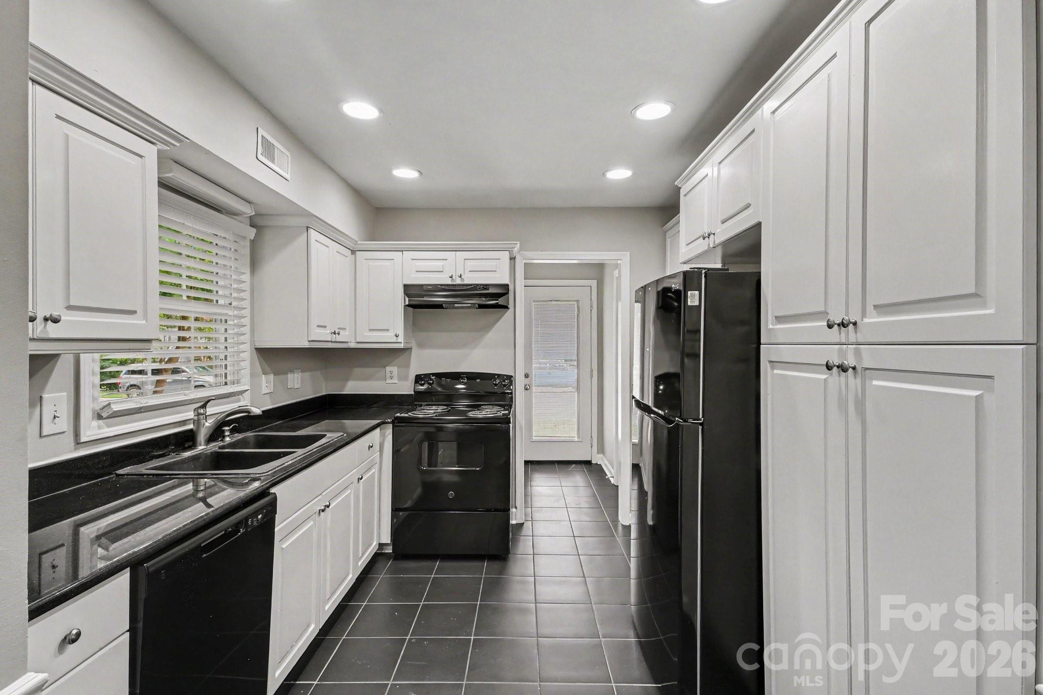 Chestnut Lake - Residential