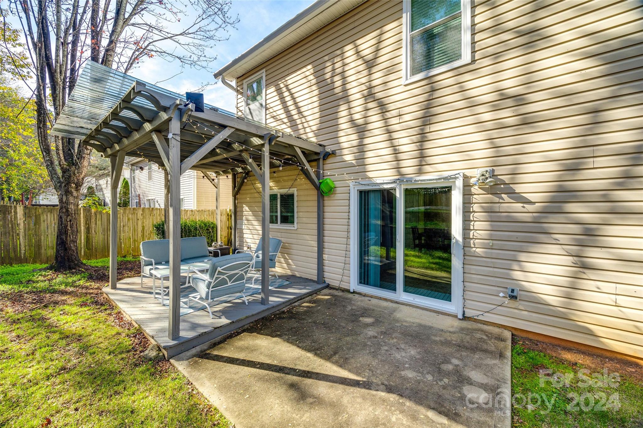 English Trails - Residential