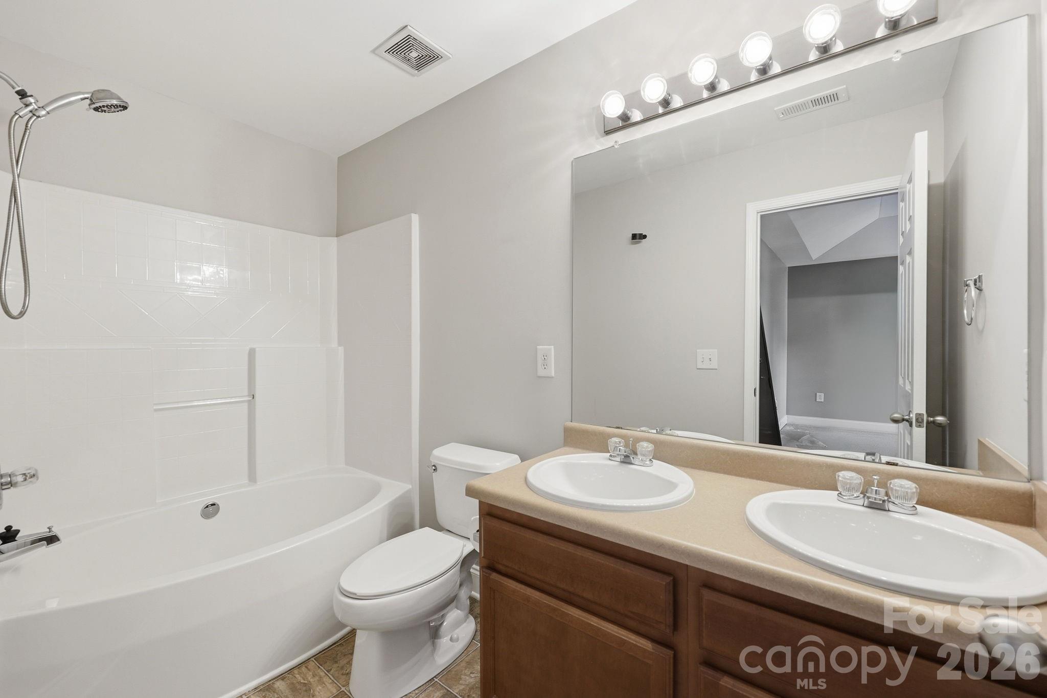 Kingstree - Residential