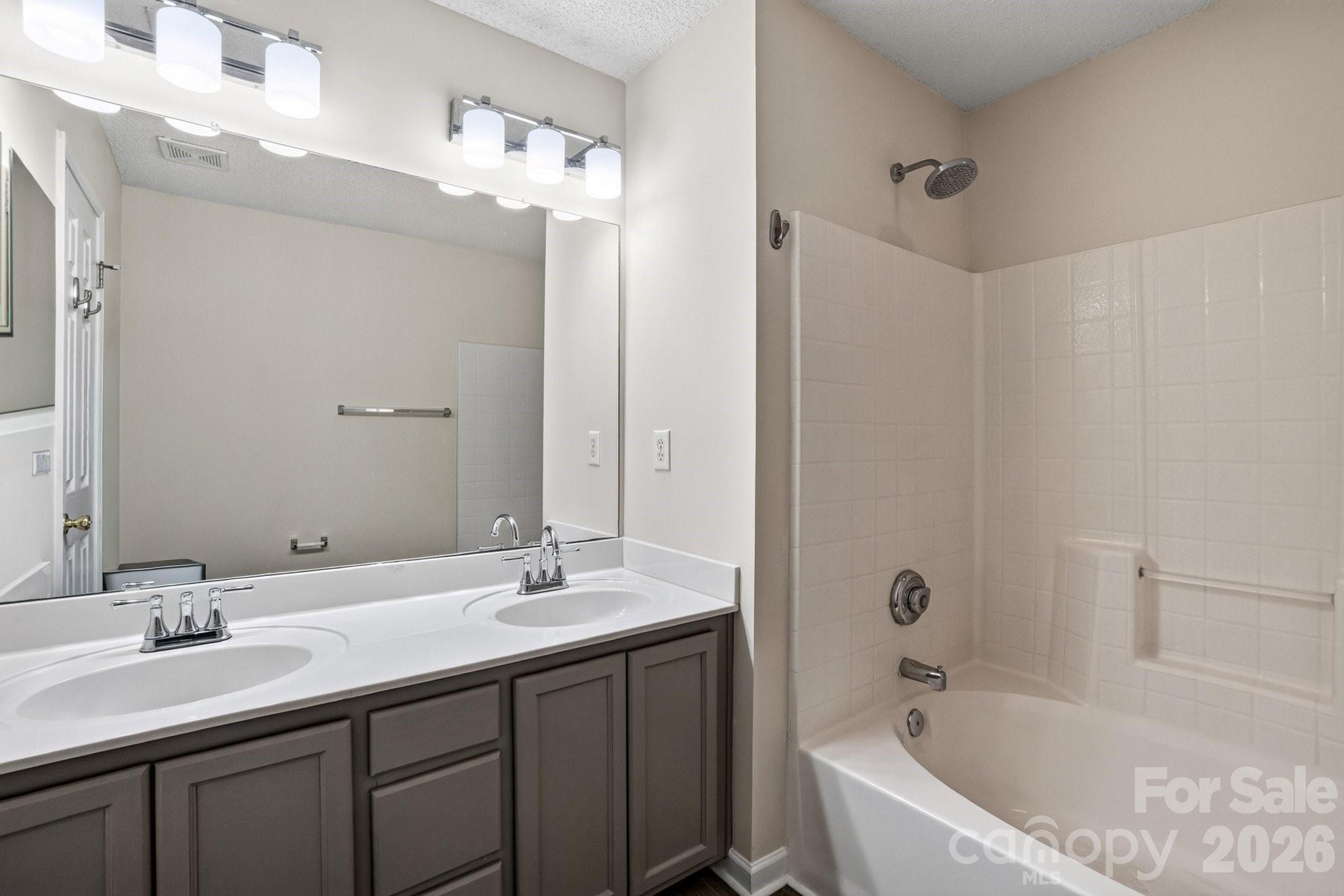 Holly Ridge - Residential