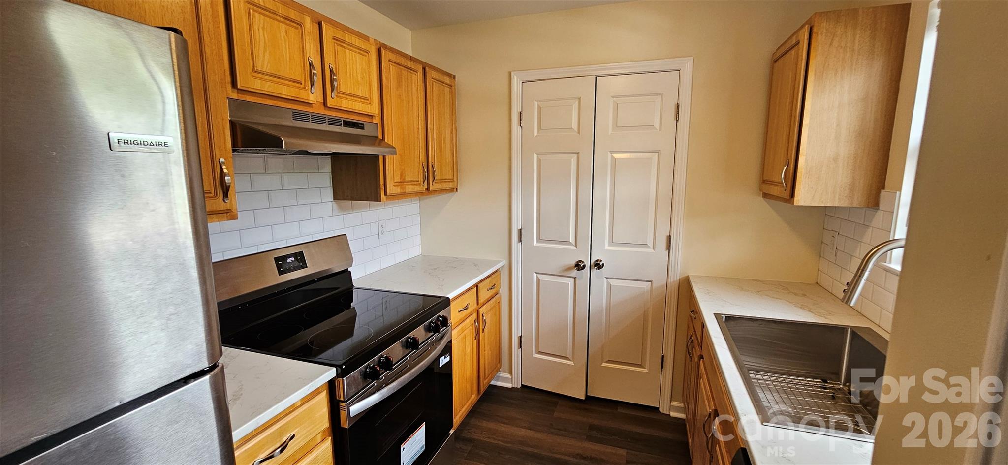Carlyle Condominiums - Residential