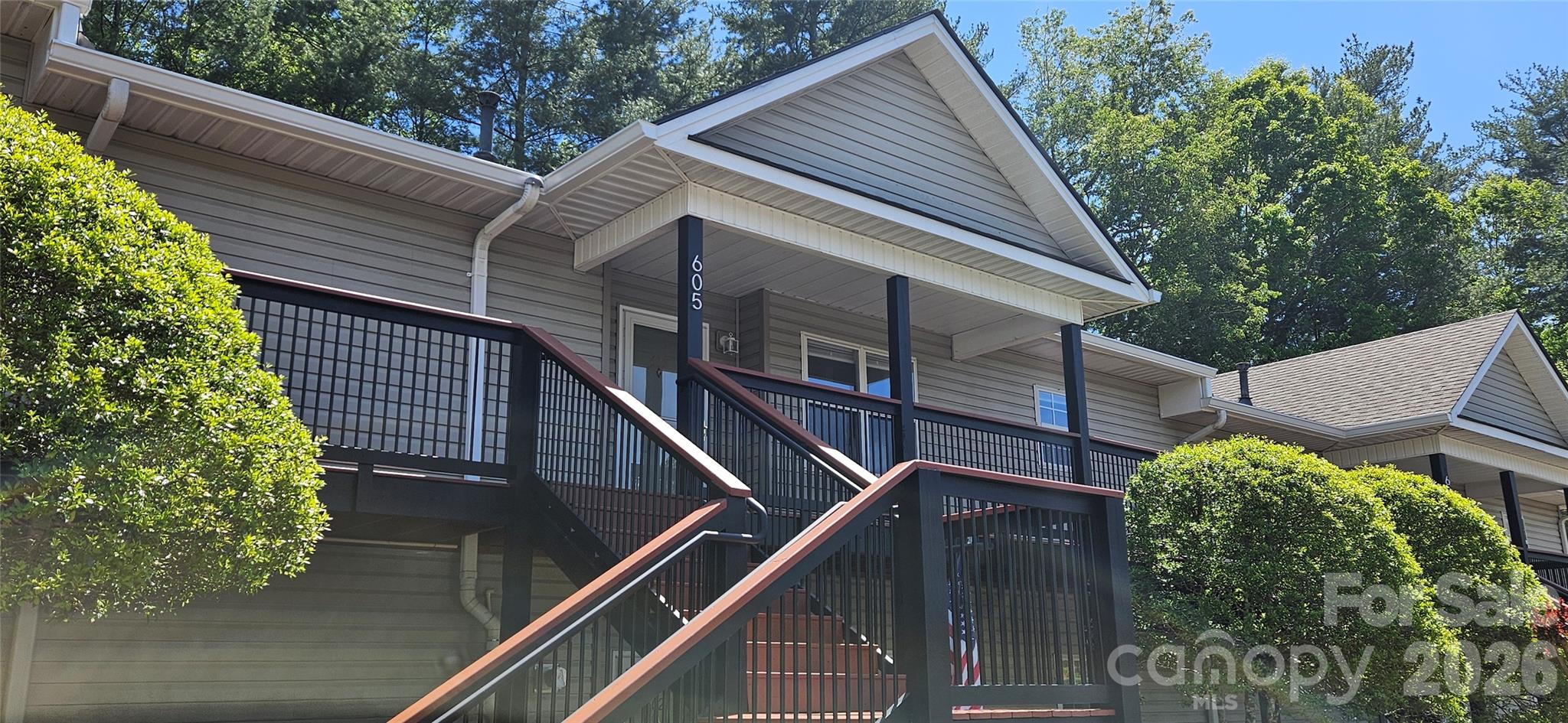 Carlyle Condominiums - Residential
