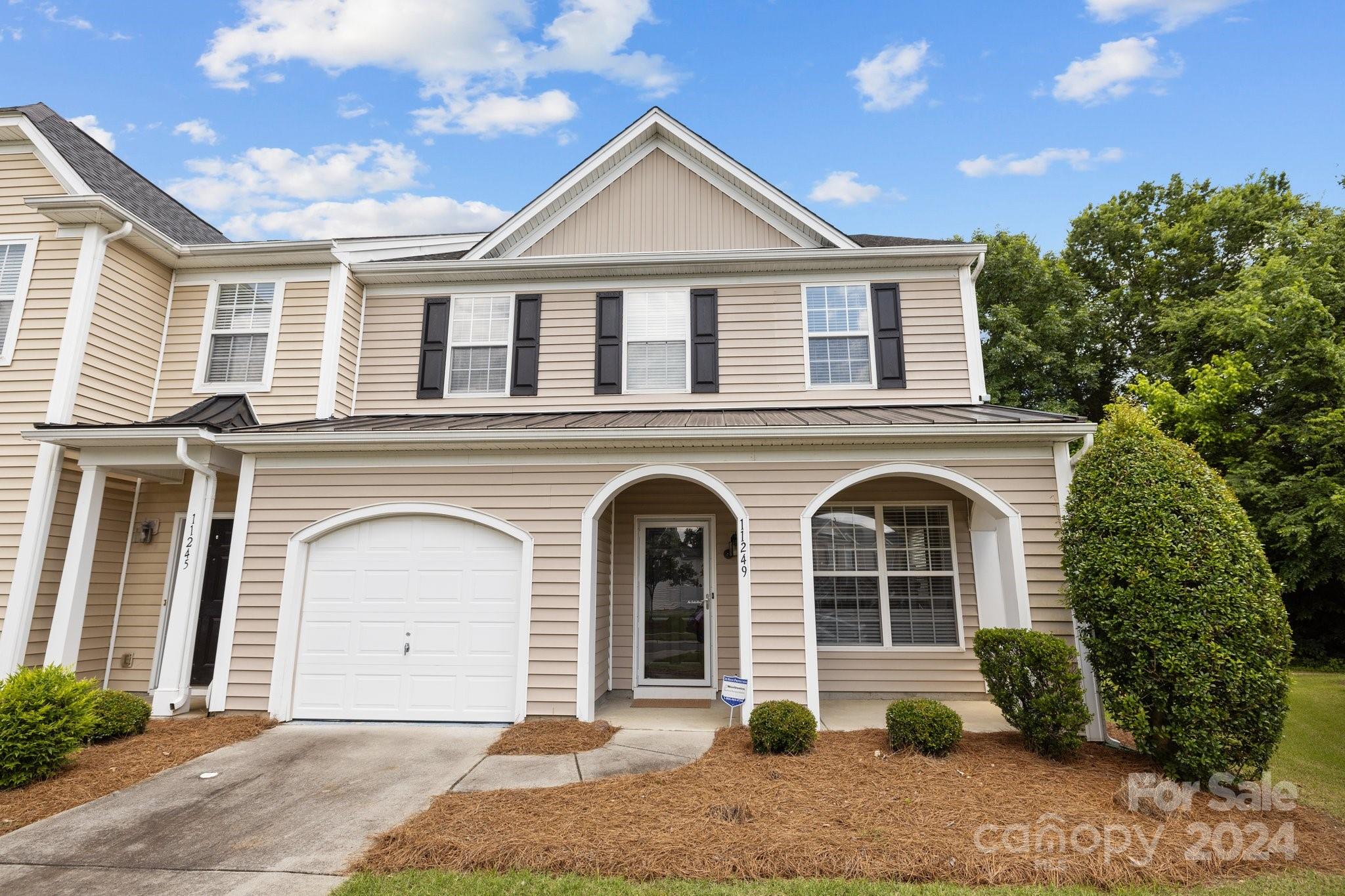 BACK ON THE MARKET WITH NO FAULT TO SELLER. Excellent END UNIT within the sought after Lion’s Gate Community, is situated in the Steele Creek/SW Charlotte area. Some of this lovely 3 bedroom townhome features include: Main Level Primary Suite with a relaxing soaking tub, 2 Full and 1 Half Baths, Open 2 story Great Room with gas fireplace, Cherry kitchen cabinets  and screened in back porch. Conveniently located in close proximity to uptown Charlotte, Charlotte Douglas International Airport and minutes away from the very popular Rivergate Shopping Center, Top Golf & Charlotte Premium Outlets, and Lake Wylie.