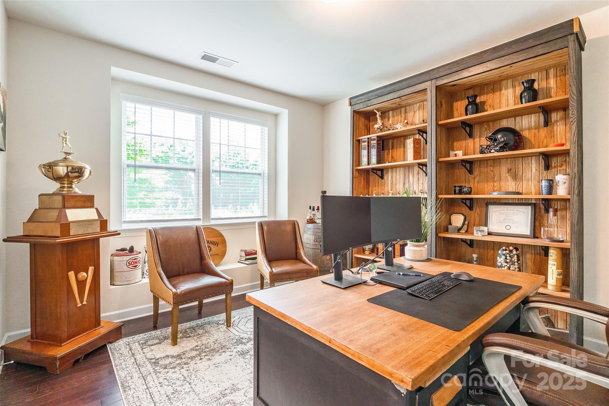 Lake Crest - Residential