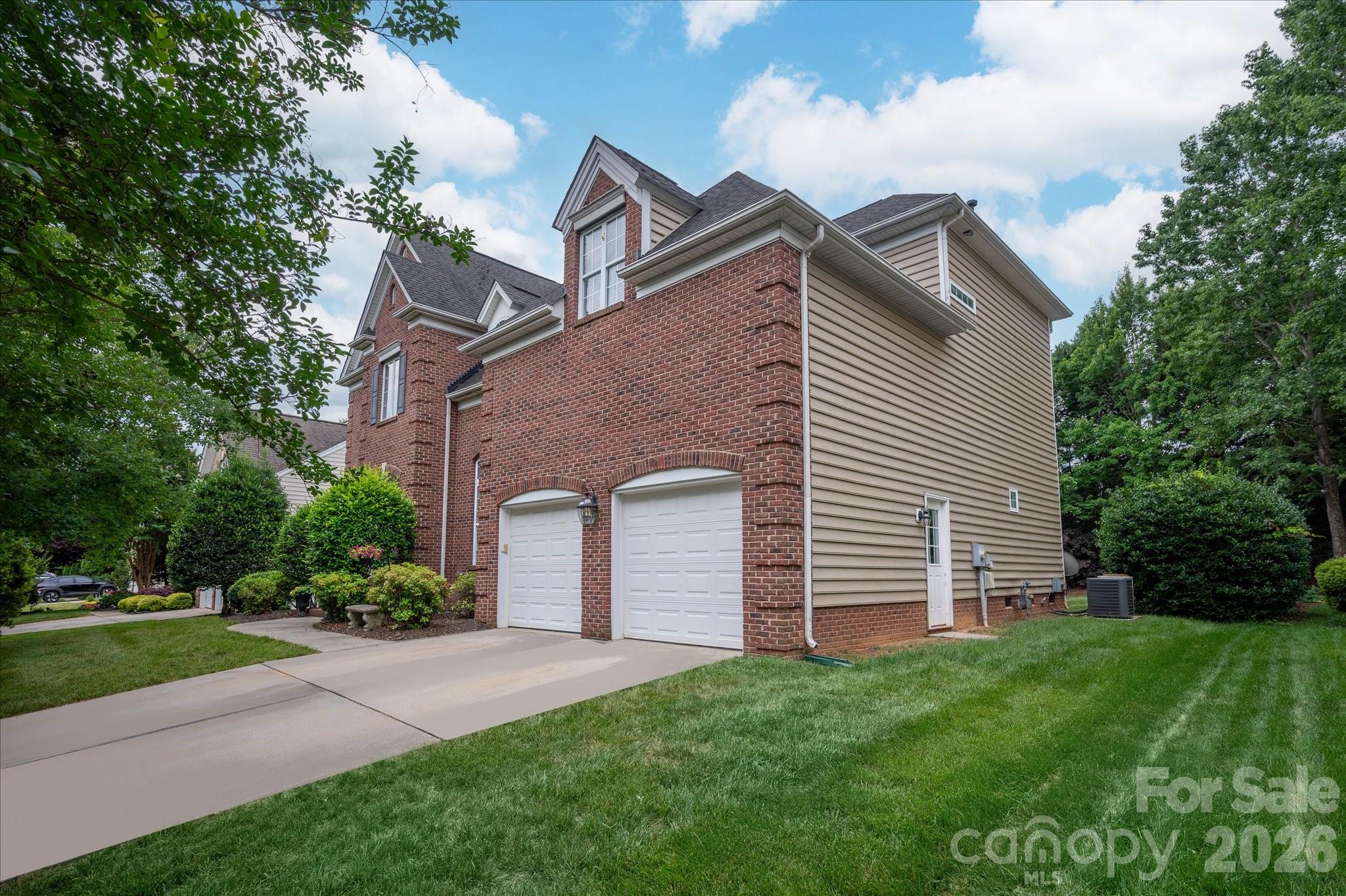 Hunter Oaks - Residential
