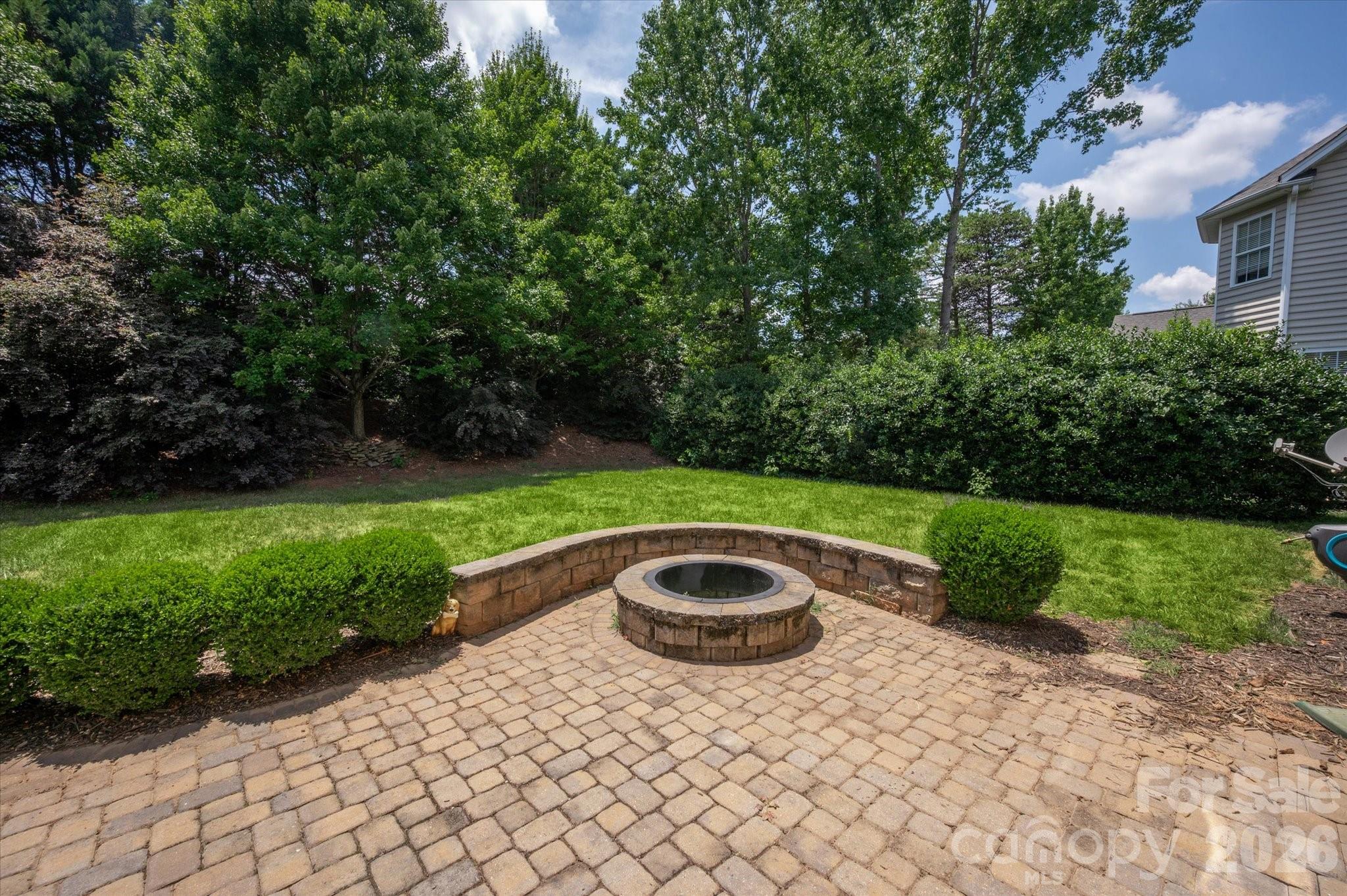 Hunter Oaks - Residential