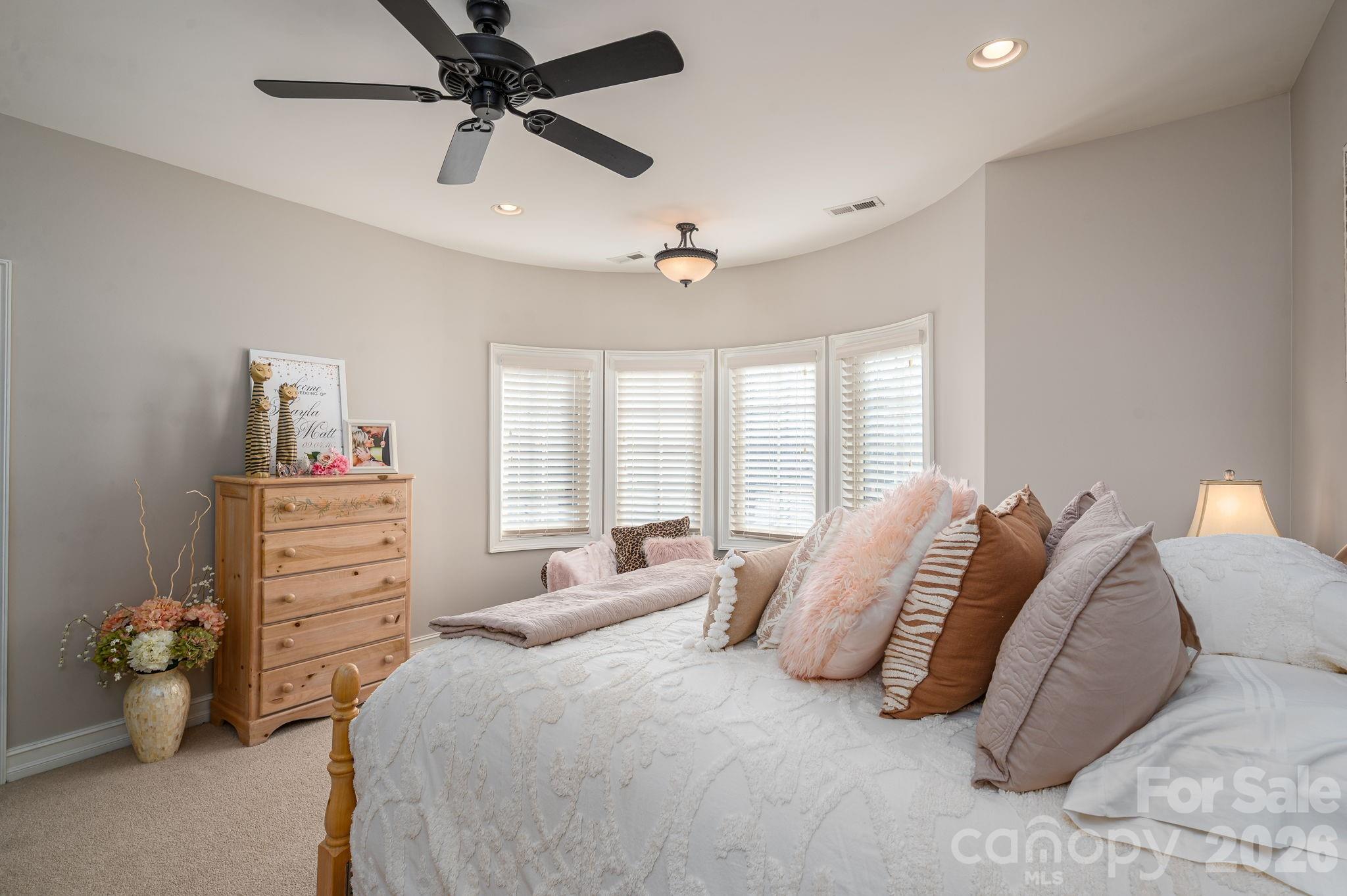 River Lakes - Residential